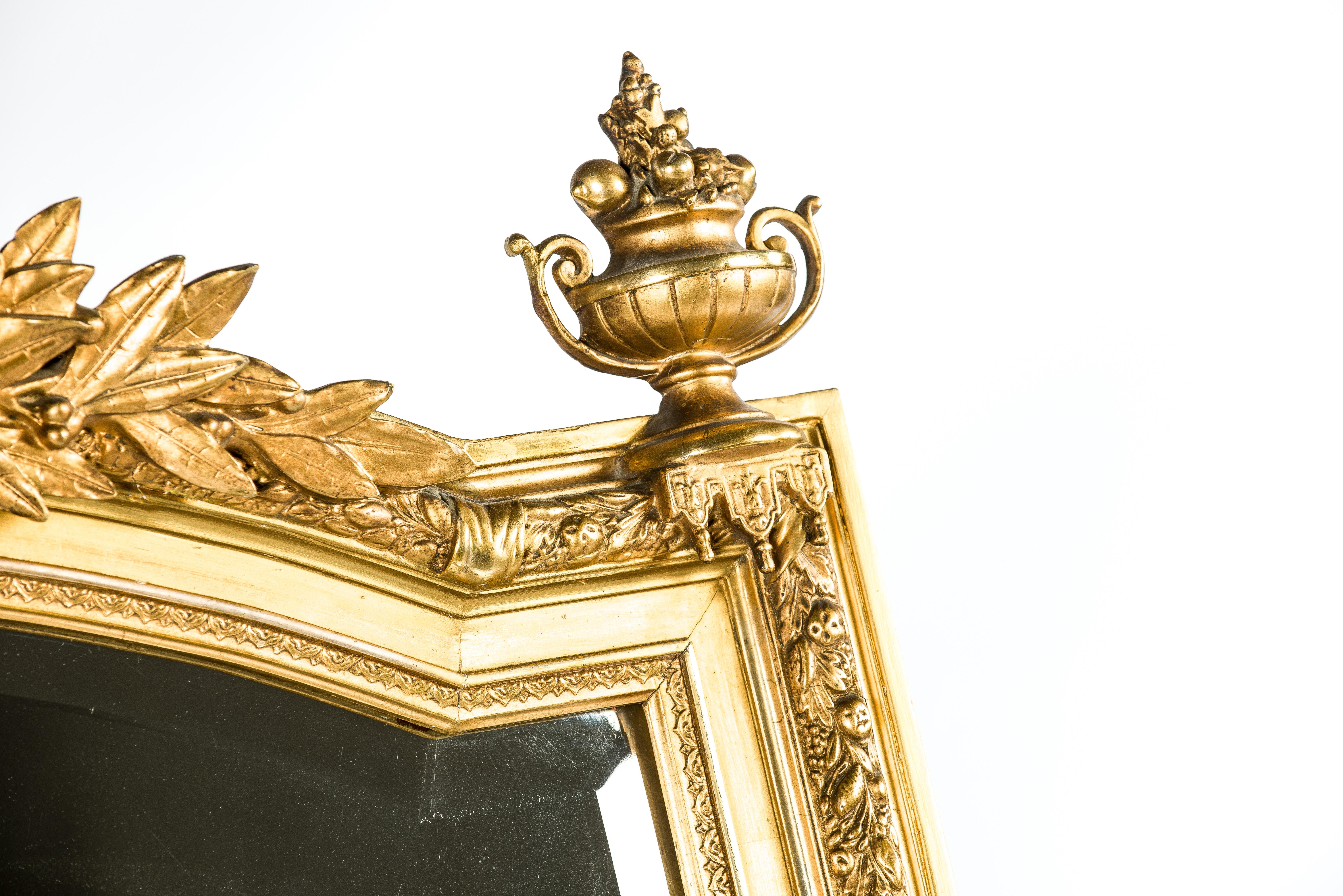 Large Antique 19th Century Gold Gilt French Louis XVI Mirror with Crest In Good Condition In Casteren, NL