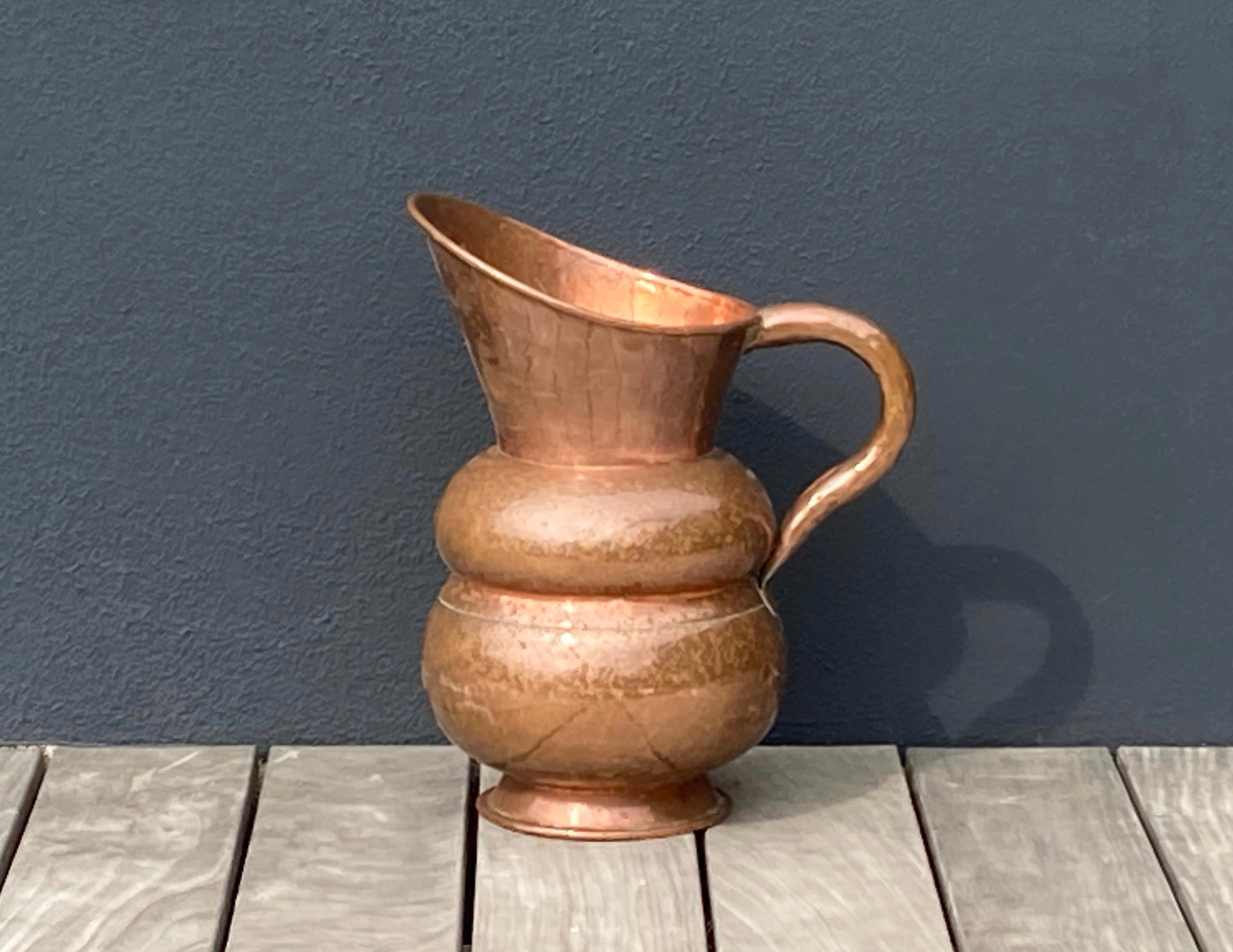 French Provincial Large Antique 19th Century Hammered French Copper Water Jug with Handle For Sale