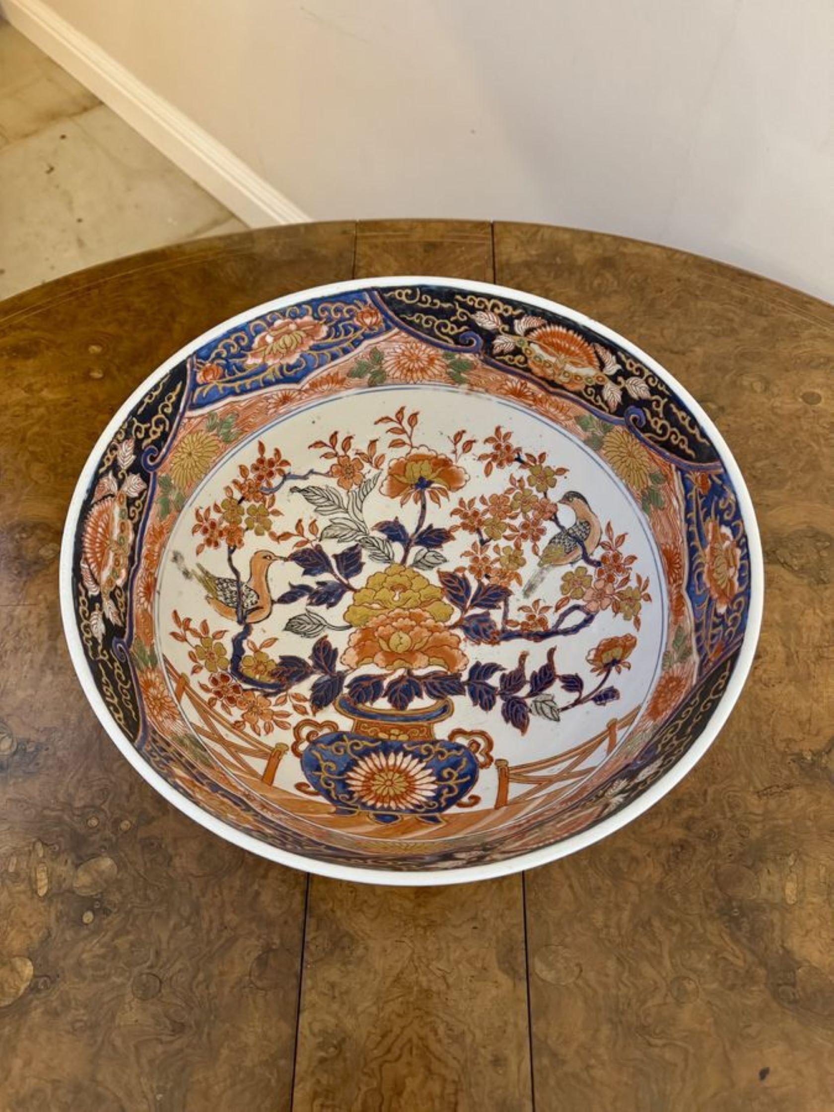 Large antique 19th century quality Chinese porcelain bowl In Good Condition For Sale In Ipswich, GB