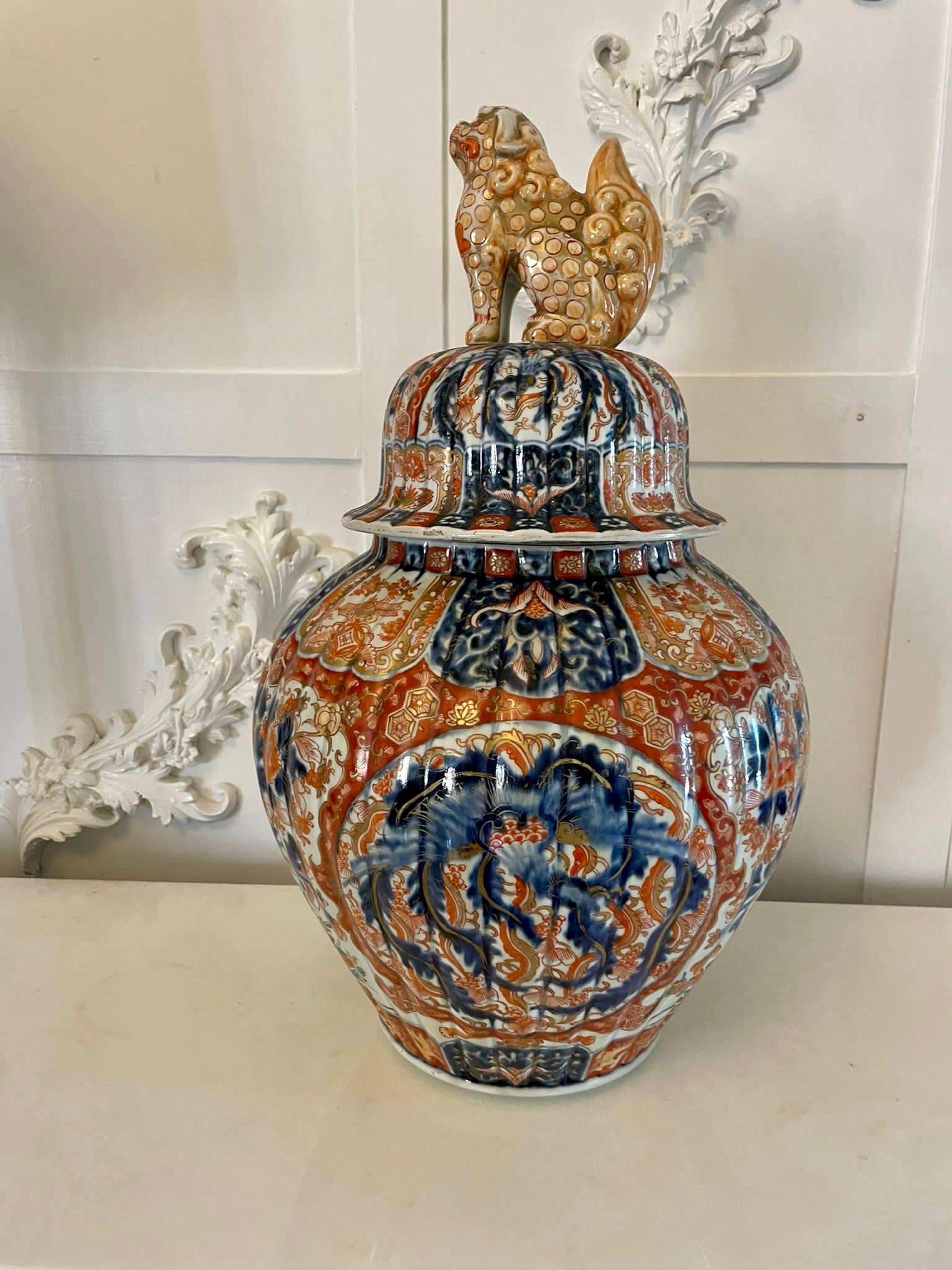 Large Antique 19th Century Quality Imari Lidded Vase For Sale 5