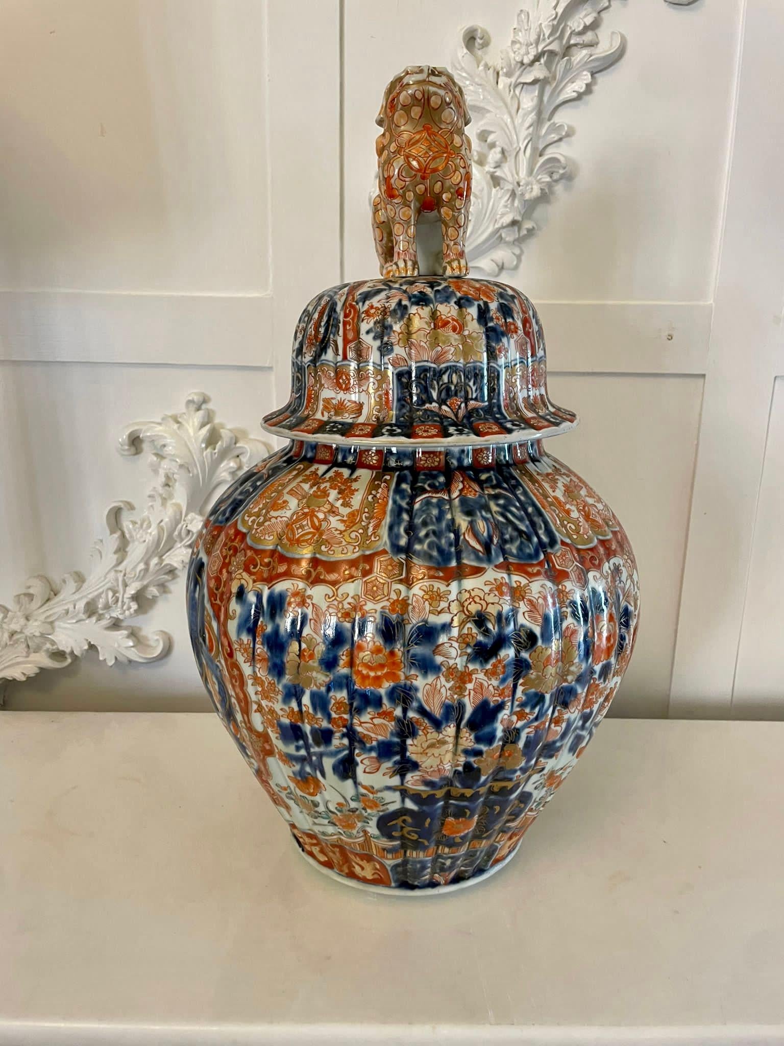 Large Antique 19th Century Quality Imari Lidded Vase For Sale 7