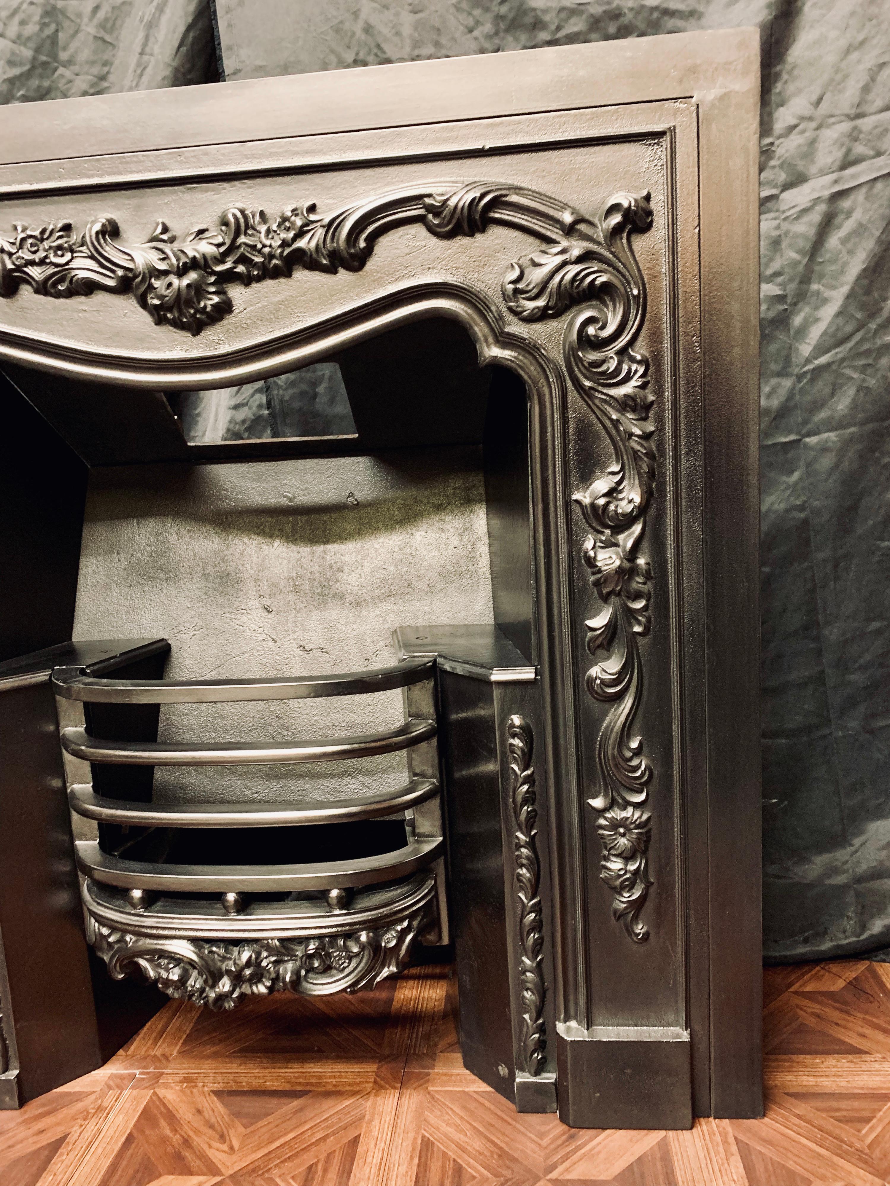 English Large Antique 19th Century Regency Style Cast Iron Register Fireplace Insert
