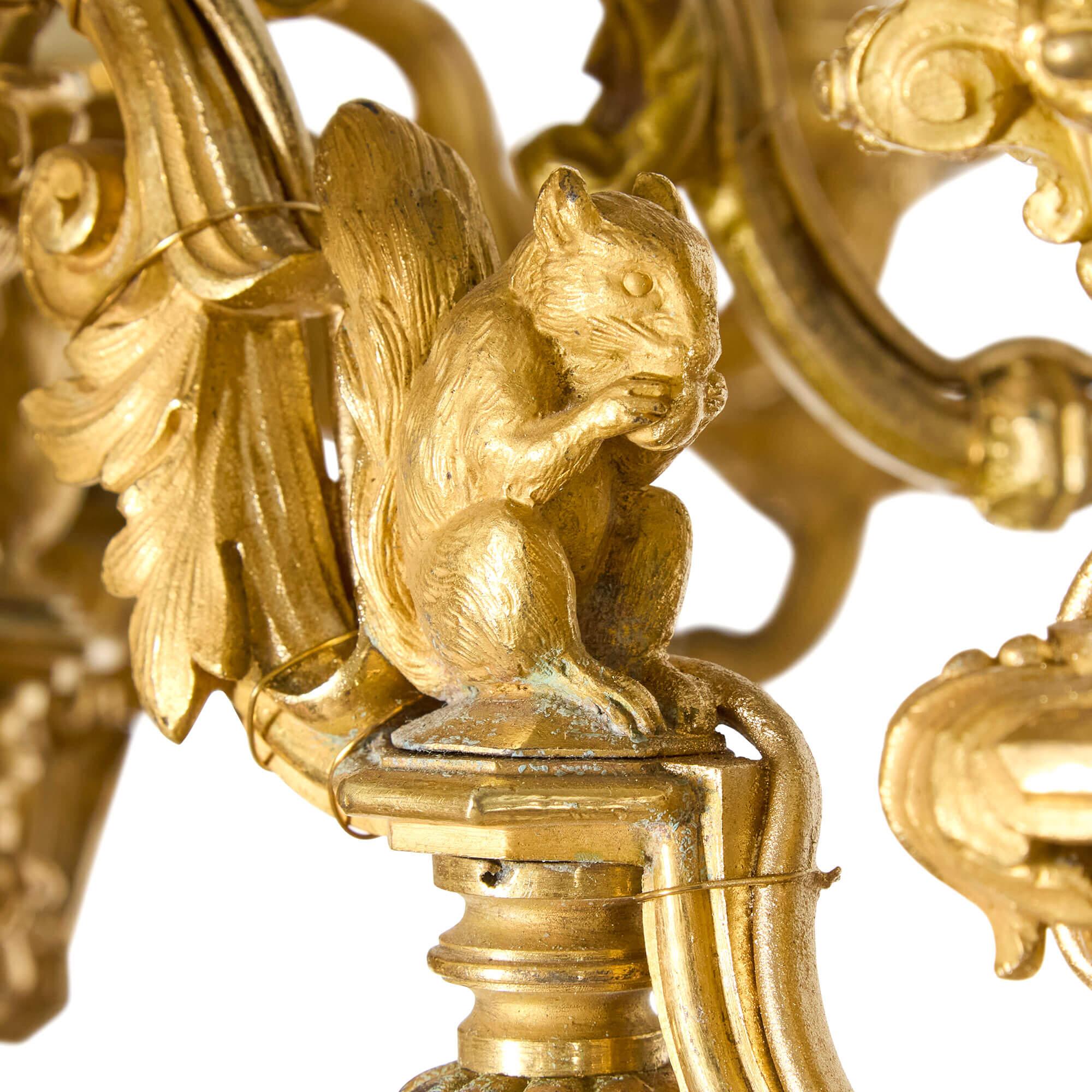 Russe Grand lustre russe ancien en bronze doré du 19e siècle en vente