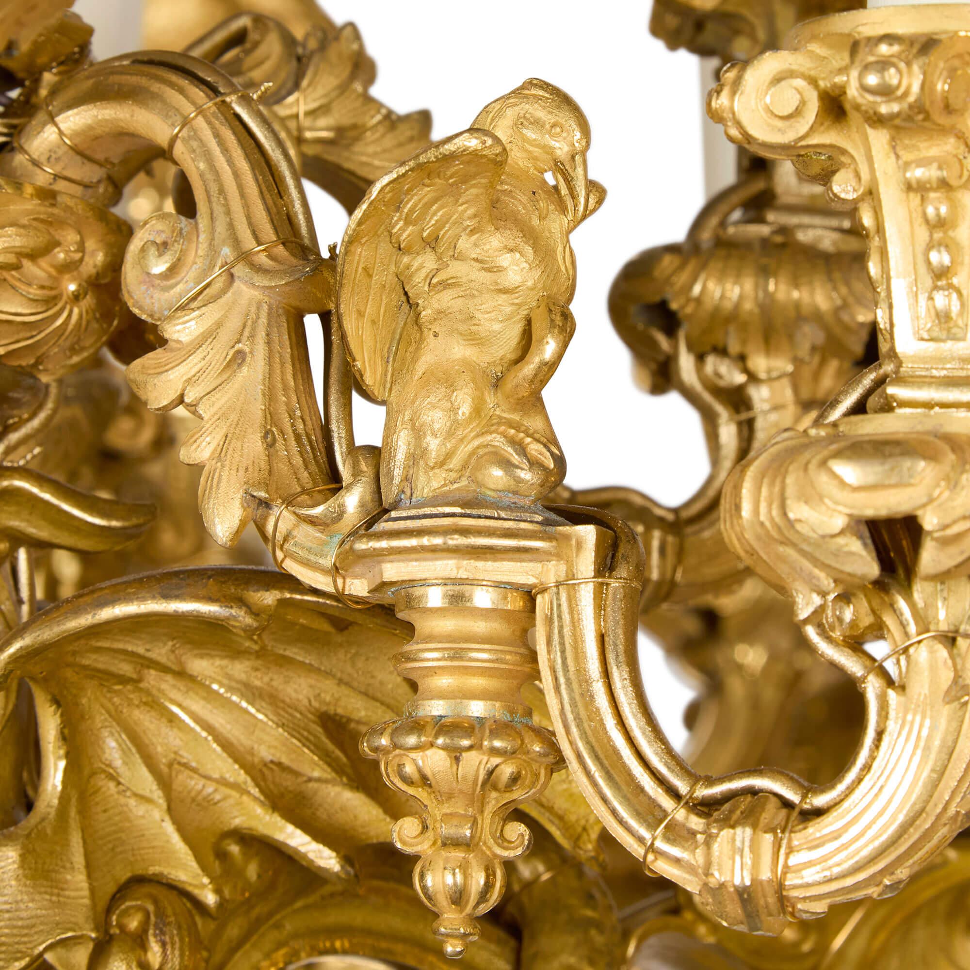 Moulage Grand lustre russe ancien en bronze doré du 19e siècle en vente