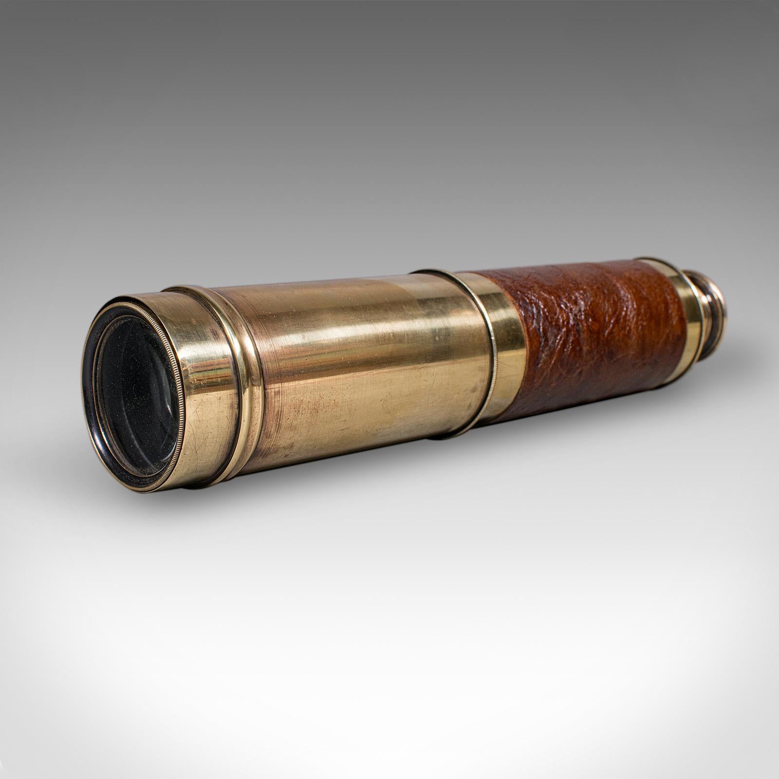 Grand télescope ancien à 3 tiroirs, laiton anglais, lorgnette en cuir, victorien, 1860 Bon état - En vente à Hele, Devon, GB