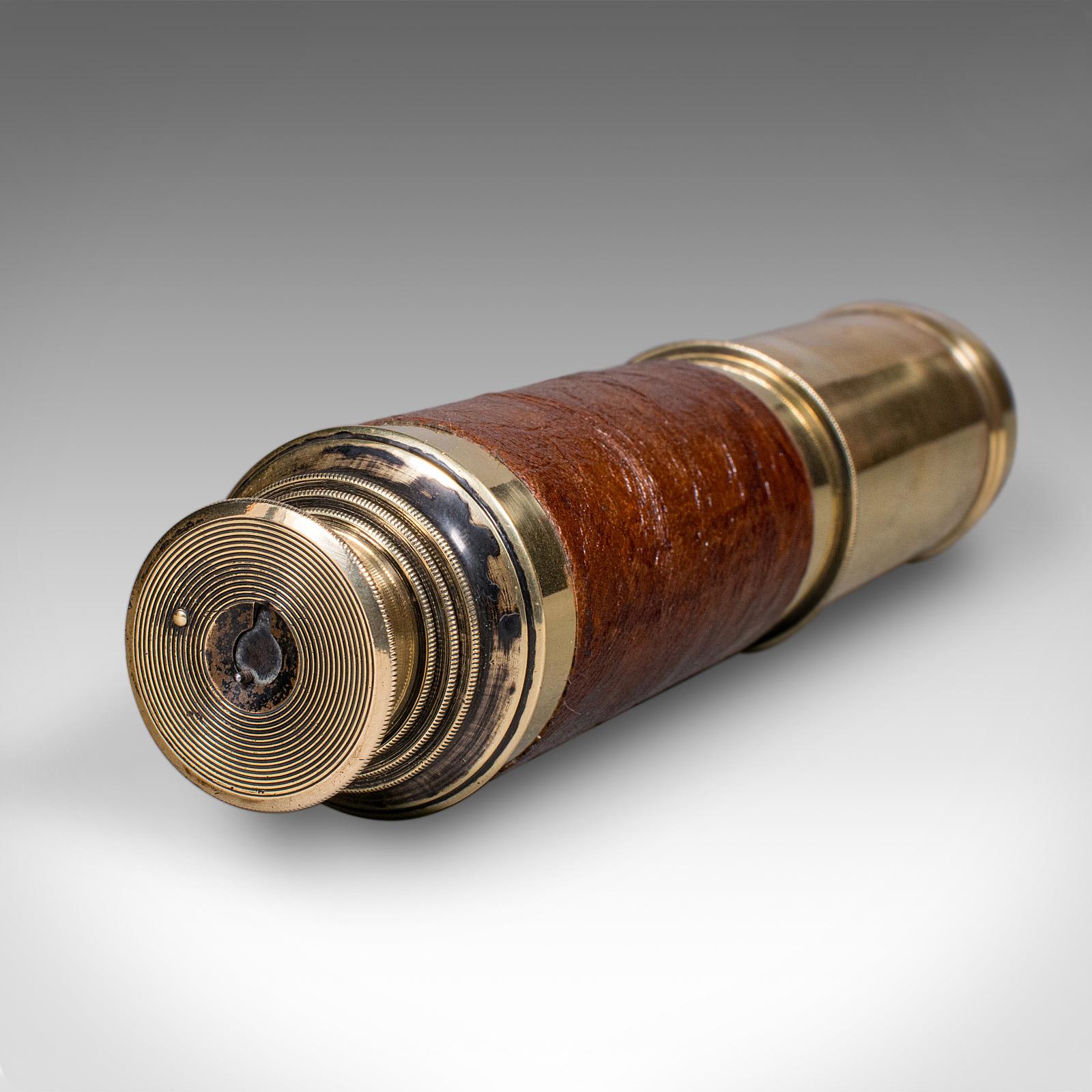 Grand télescope ancien à 3 tiroirs, laiton anglais, lorgnette en cuir, victorien, 1860 en vente 2
