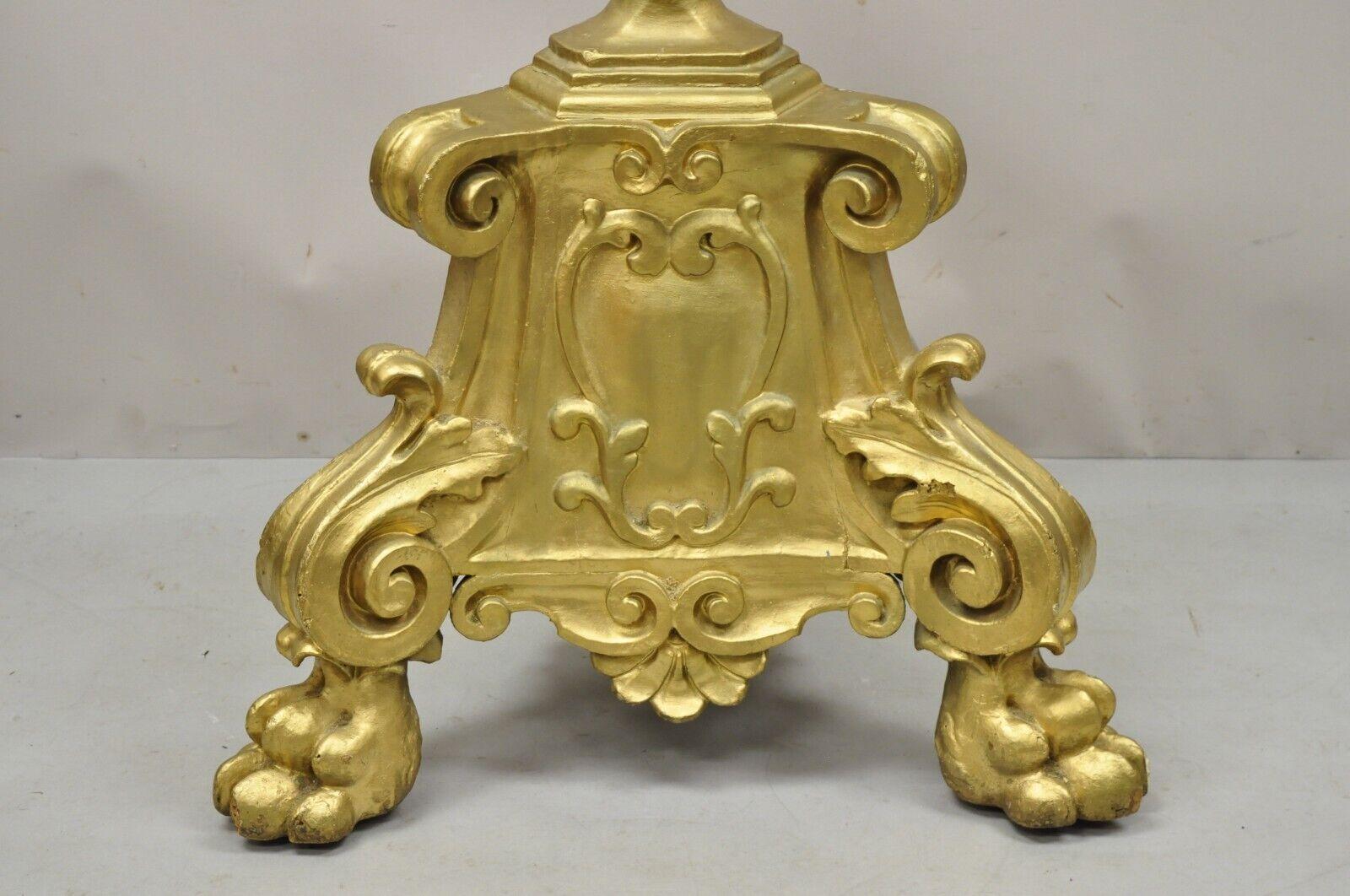 Français Grand chandelier Empire à piédestal en bois sculpté et doré de 64