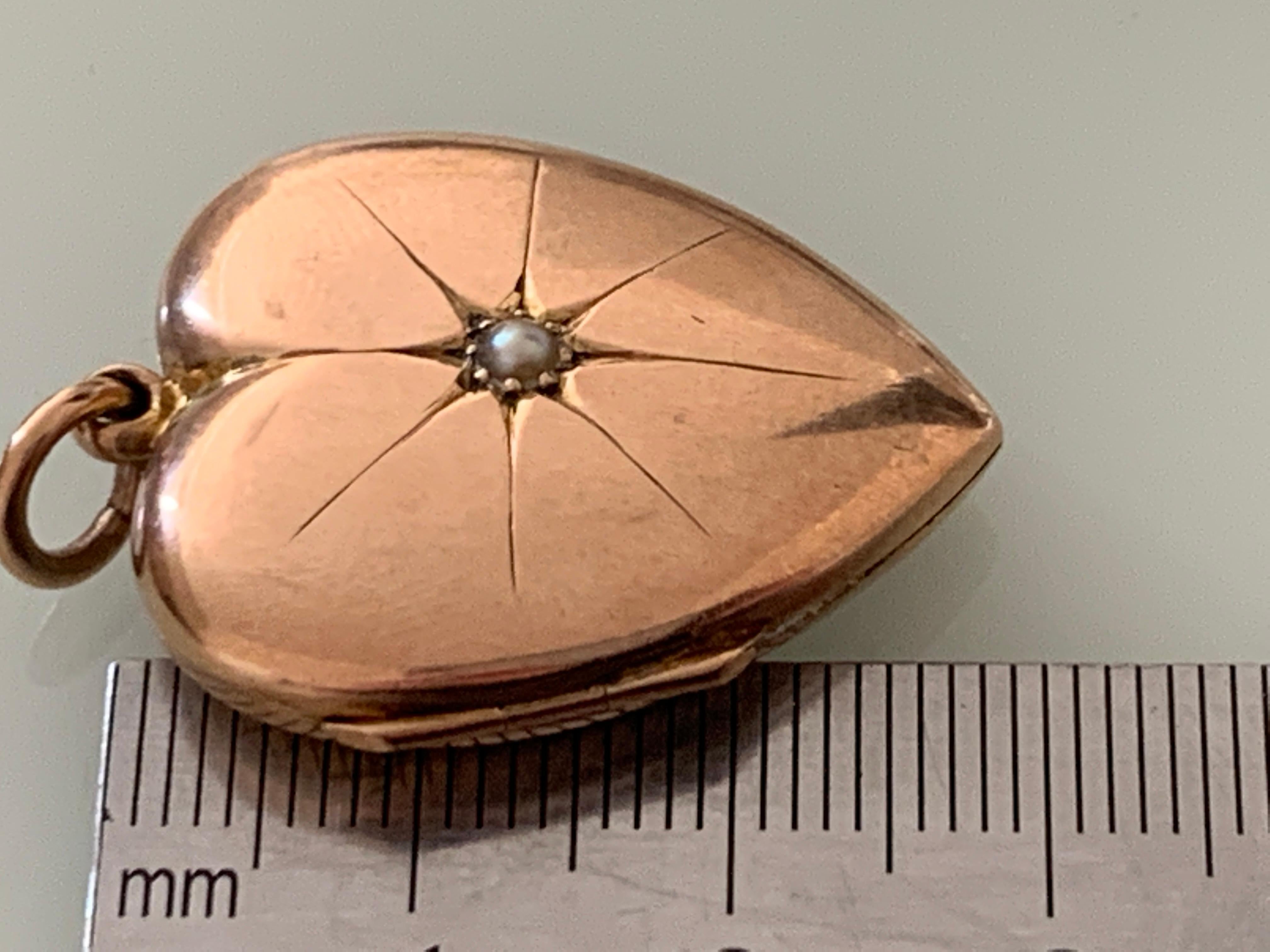Grand médaillon ancien en or 9ct en forme de coeur en vente 6