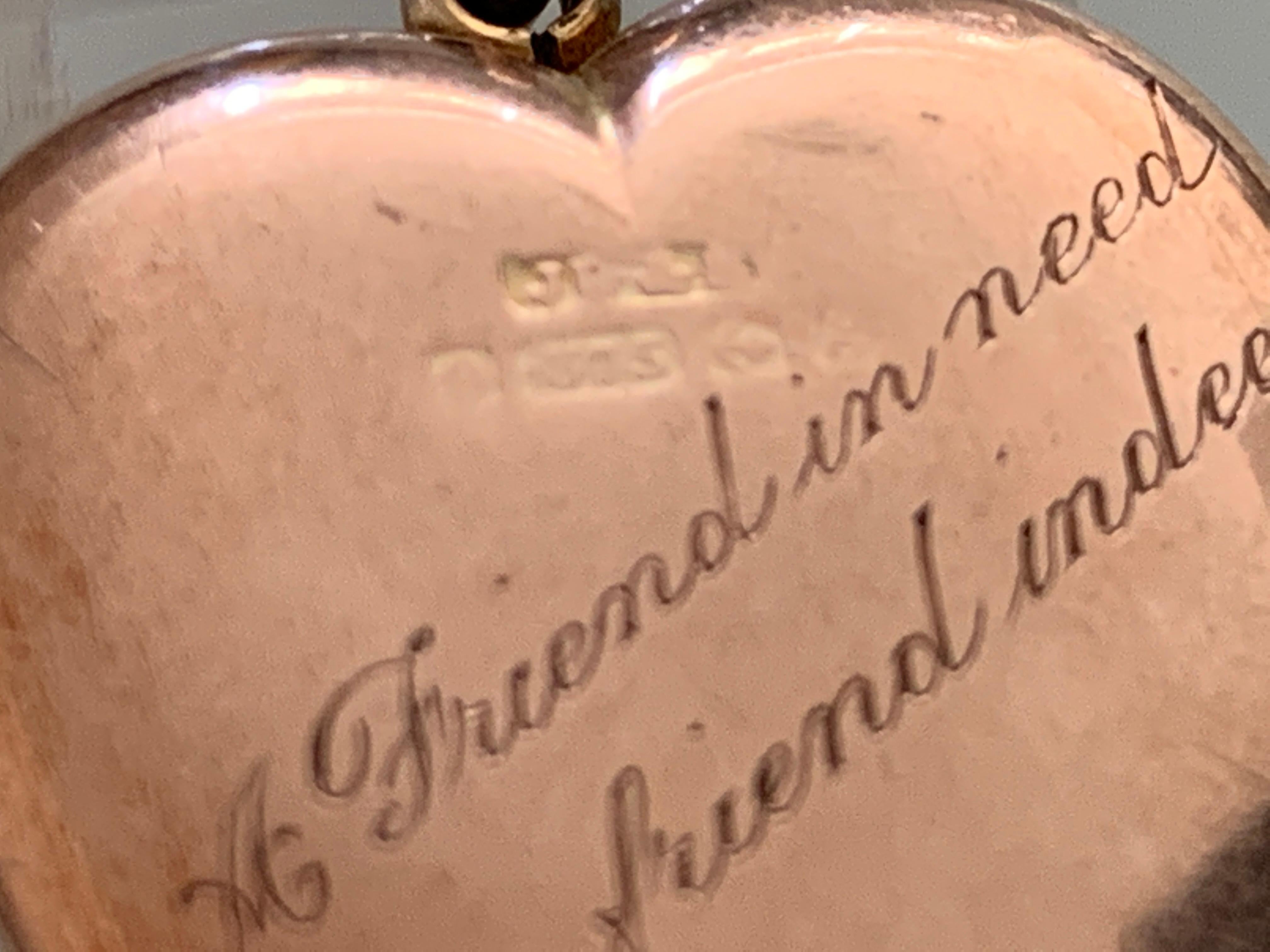 Grand médaillon ancien en or 9ct en forme de coeur en vente 4