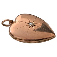 Large Antique 9ct Gold Heart Locket