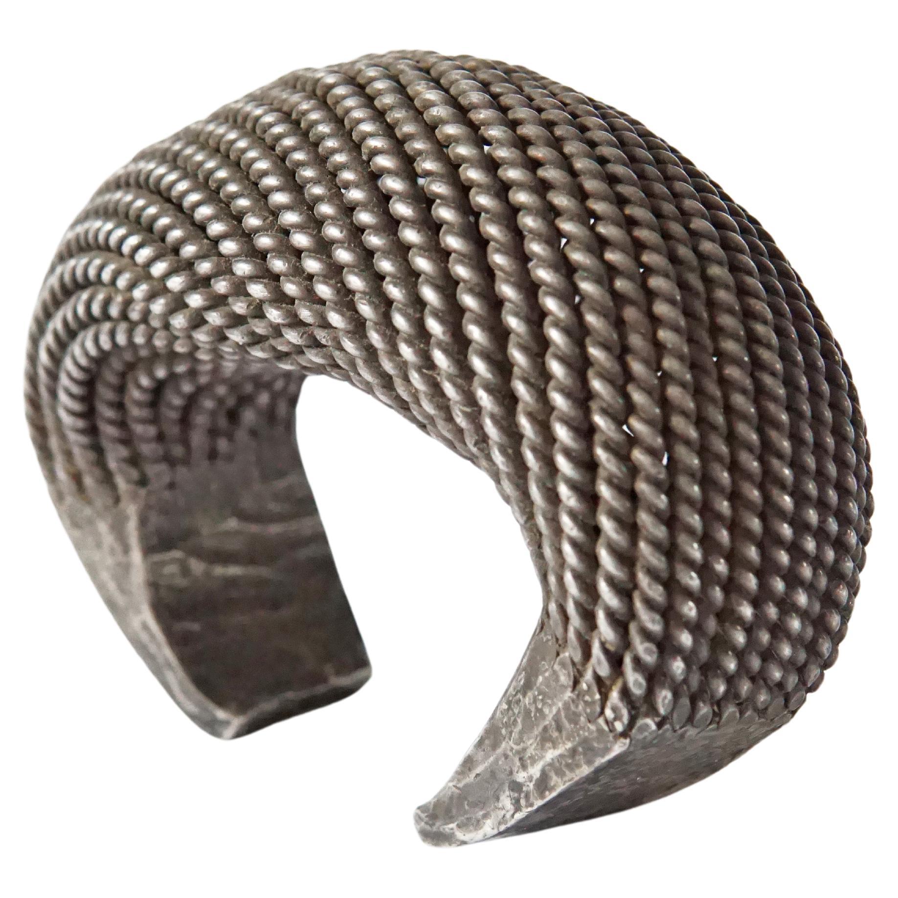 Antike antike Akha Hill Tribe Silber Manschettenarmband, Goldenes Dreiecks