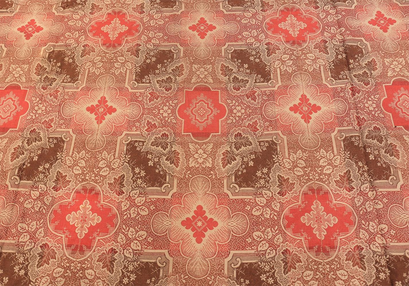 Large all-over design antique American Ingrain rug, country of origin: America, circa 1920. Size: 13 ft 4 in x 14 ft 5 in (4.06 m x 4.39 m). 

This is a gorgeous American ingrain rug. This a big beautiful rug fit for larger spaces. The high quality