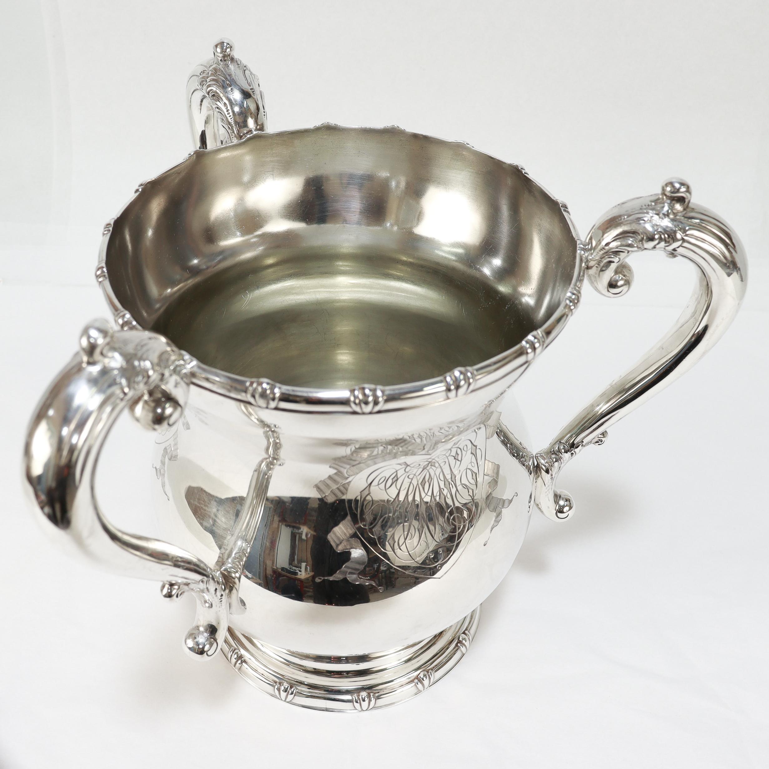 Grande tazza antica in argento Sterling Silver di Howard & Co. in vendita 3