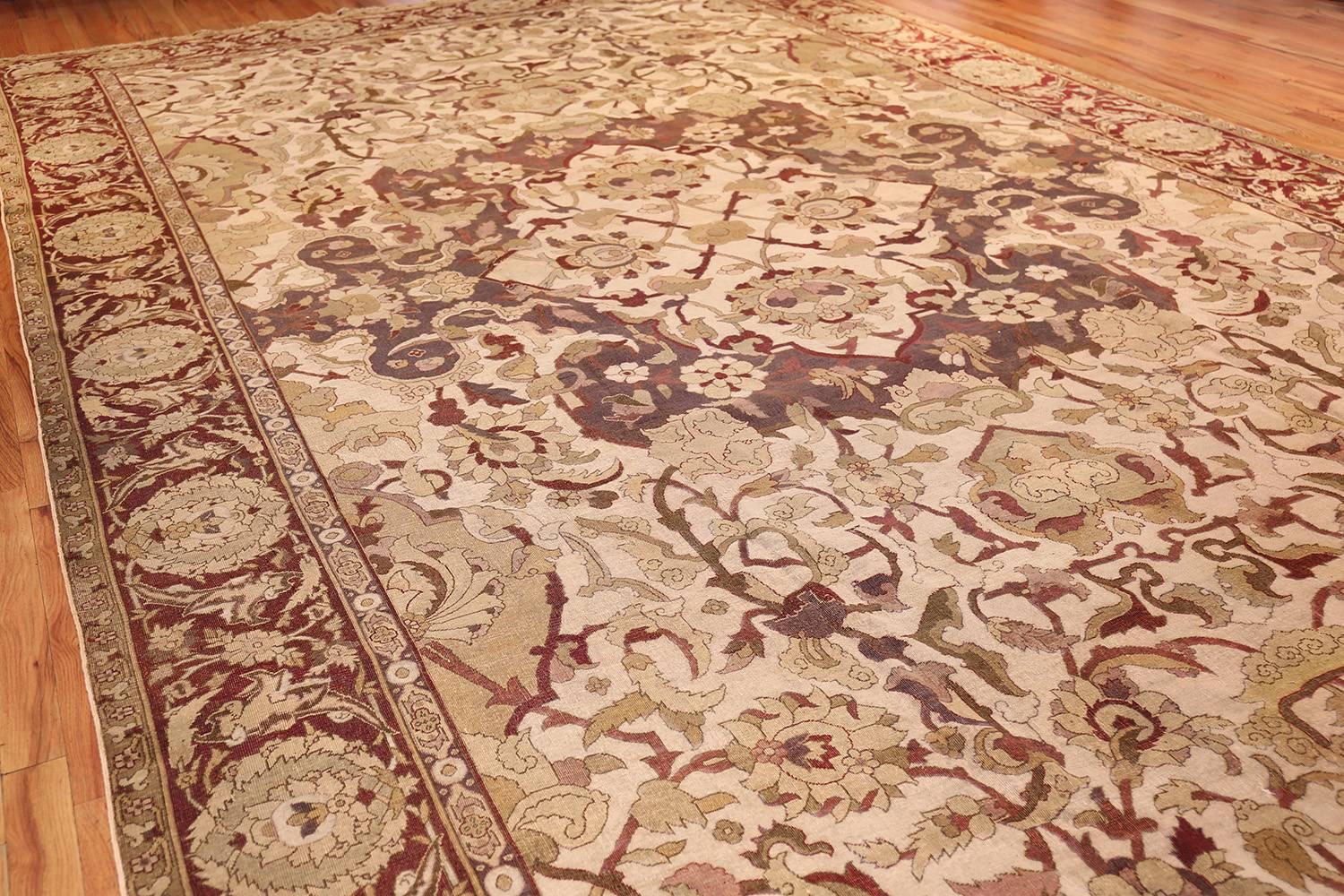 20th Century Large Antique Amritsar Indian Carpet. Size: 10 ft 10 in x 17 ft 6 in