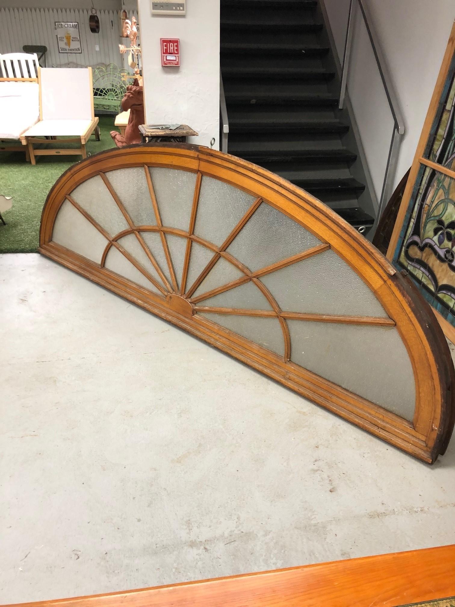 Large Antique Arched Transom Palladian Window in a Oak Frame Early 20th Century  For Sale 3