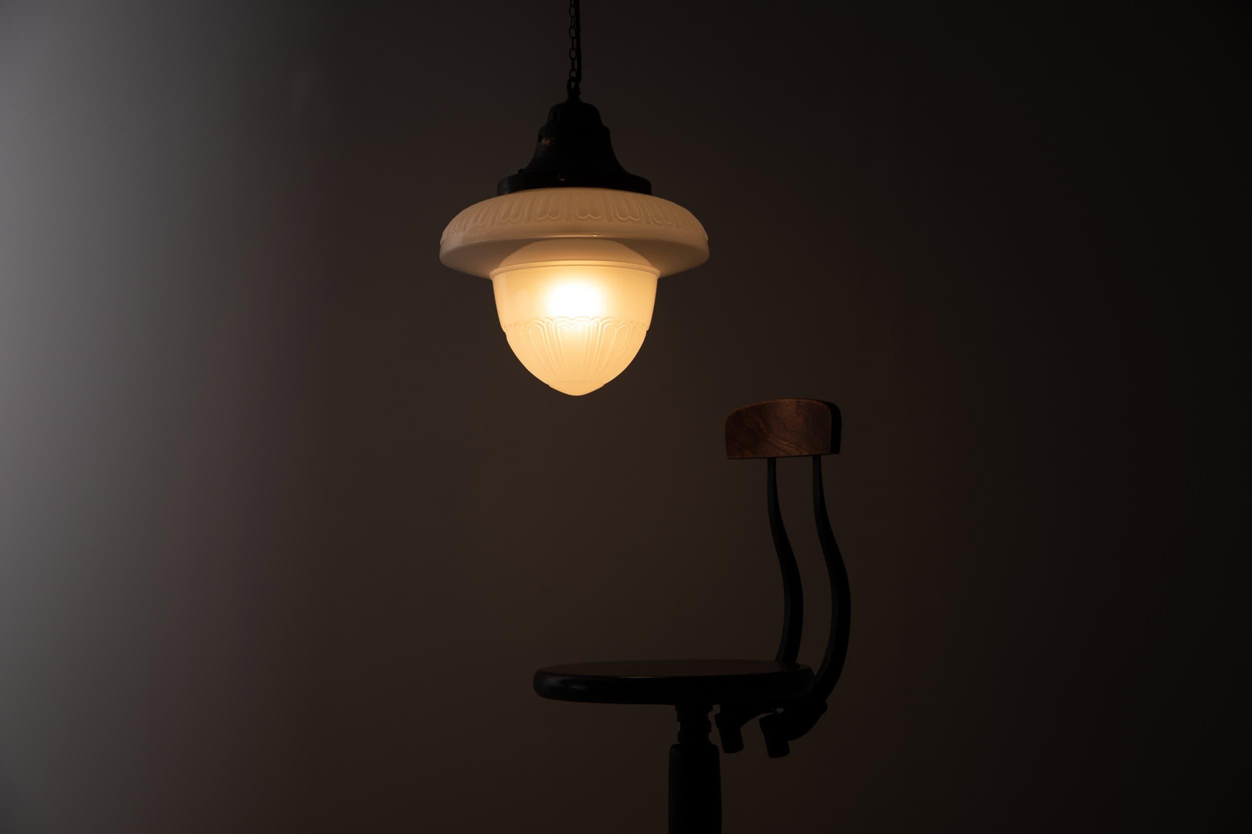 Mid-20th Century Large Antique Art Deco Benjamin 'Bencolite' Opaline Glass Pendant Lamp, C.1930