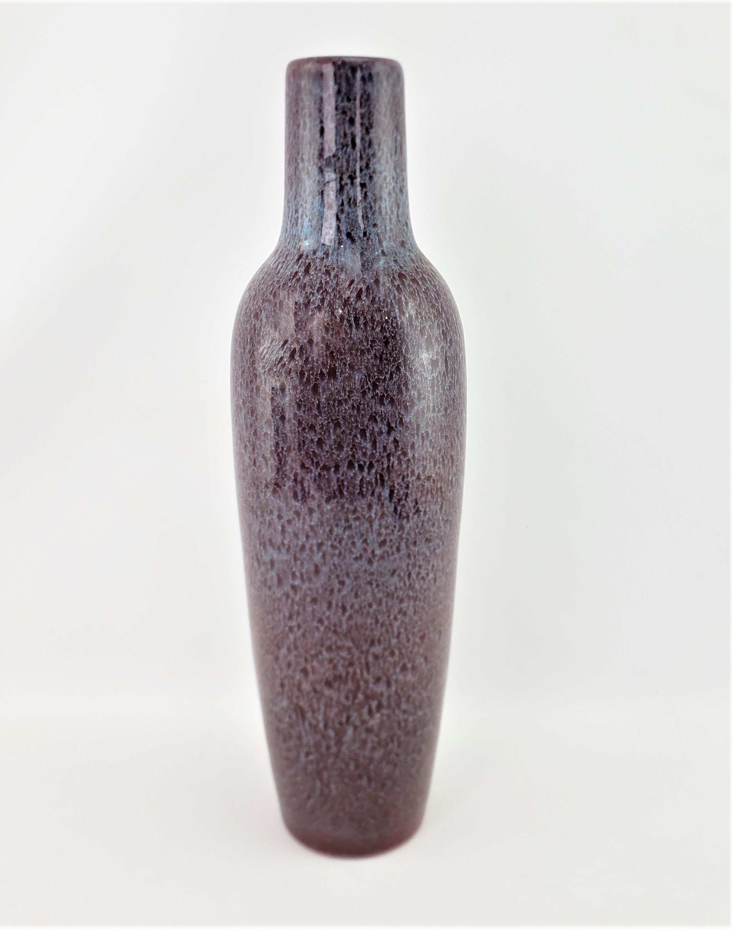 Anglais Grand vase ancien Art Déco Bretby en grès flambé cuit à haute température en vente