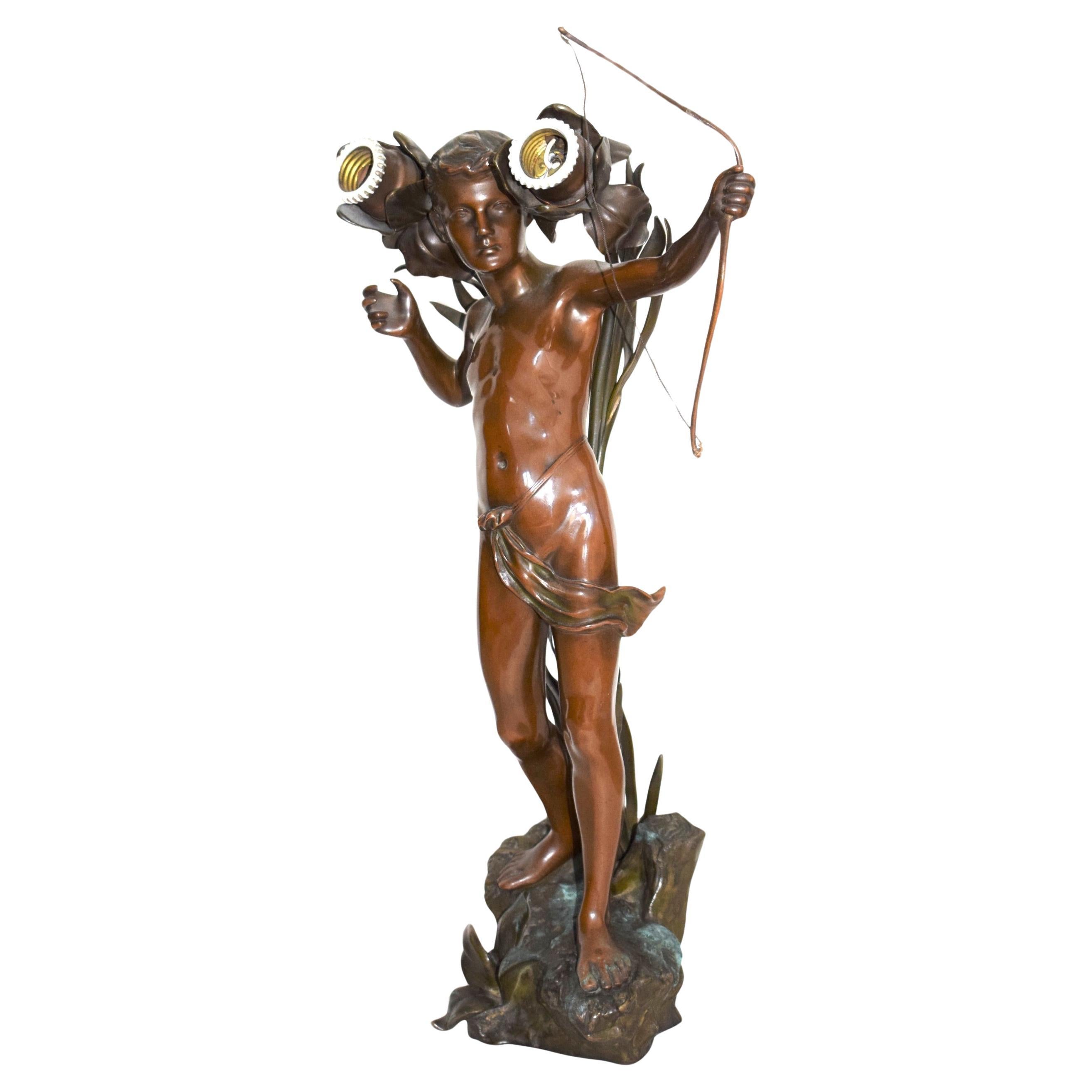 Große antike Jugendstil-Tischlampe Amor aus Bronze