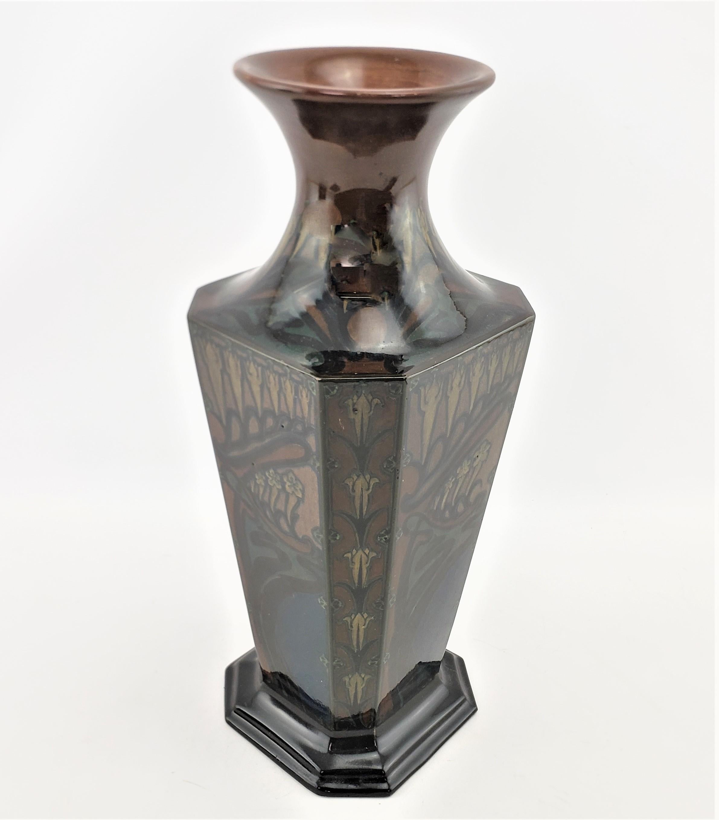 Fait main Grand vase ancien en poterie d'art Art nouveau de Rozenburg avec décoration de paysage en vente