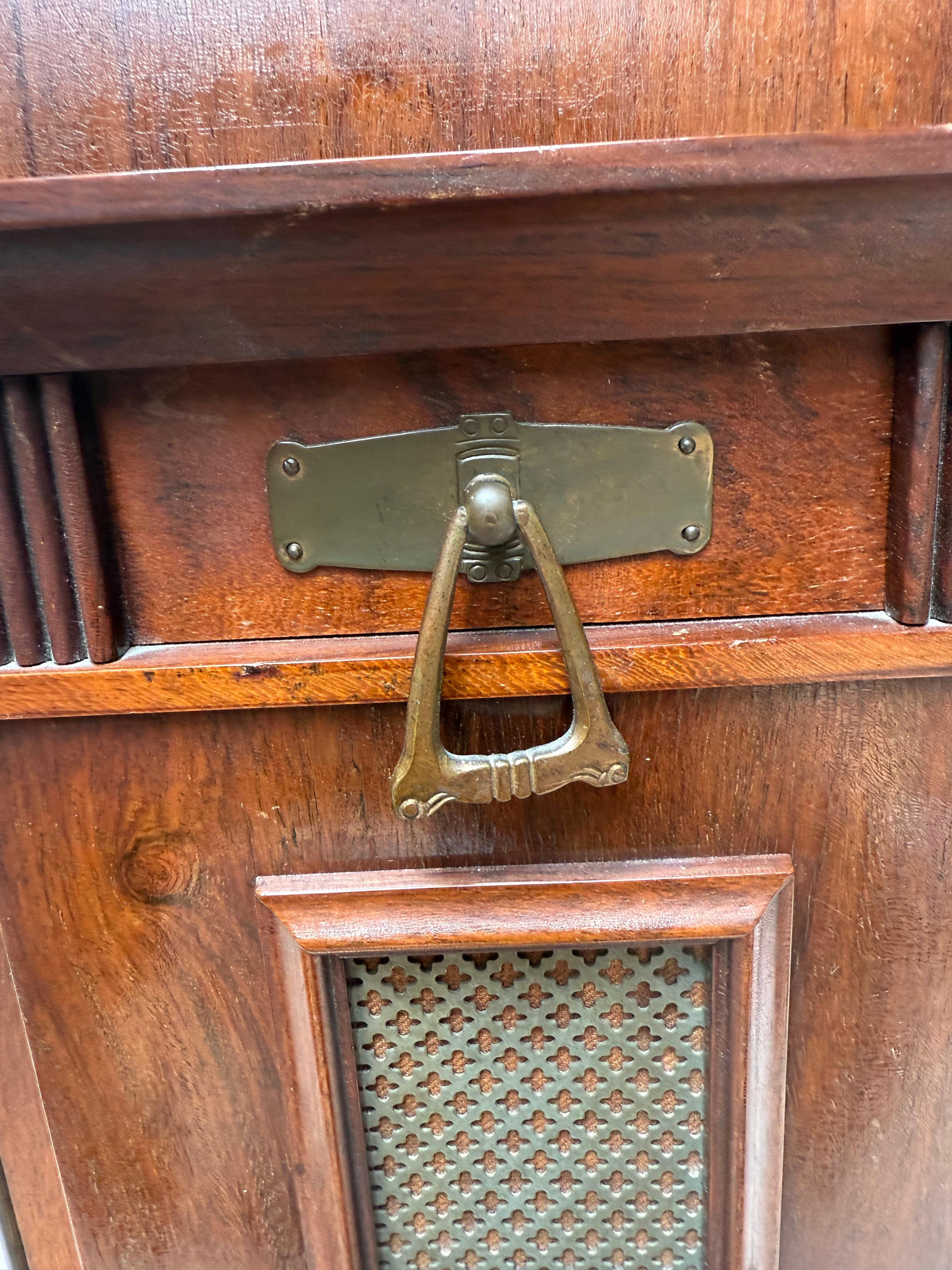 Large Antique Arts & Crafts Nutwood with Inlay Table or Mantel Clock, ca 1900. For Sale 5