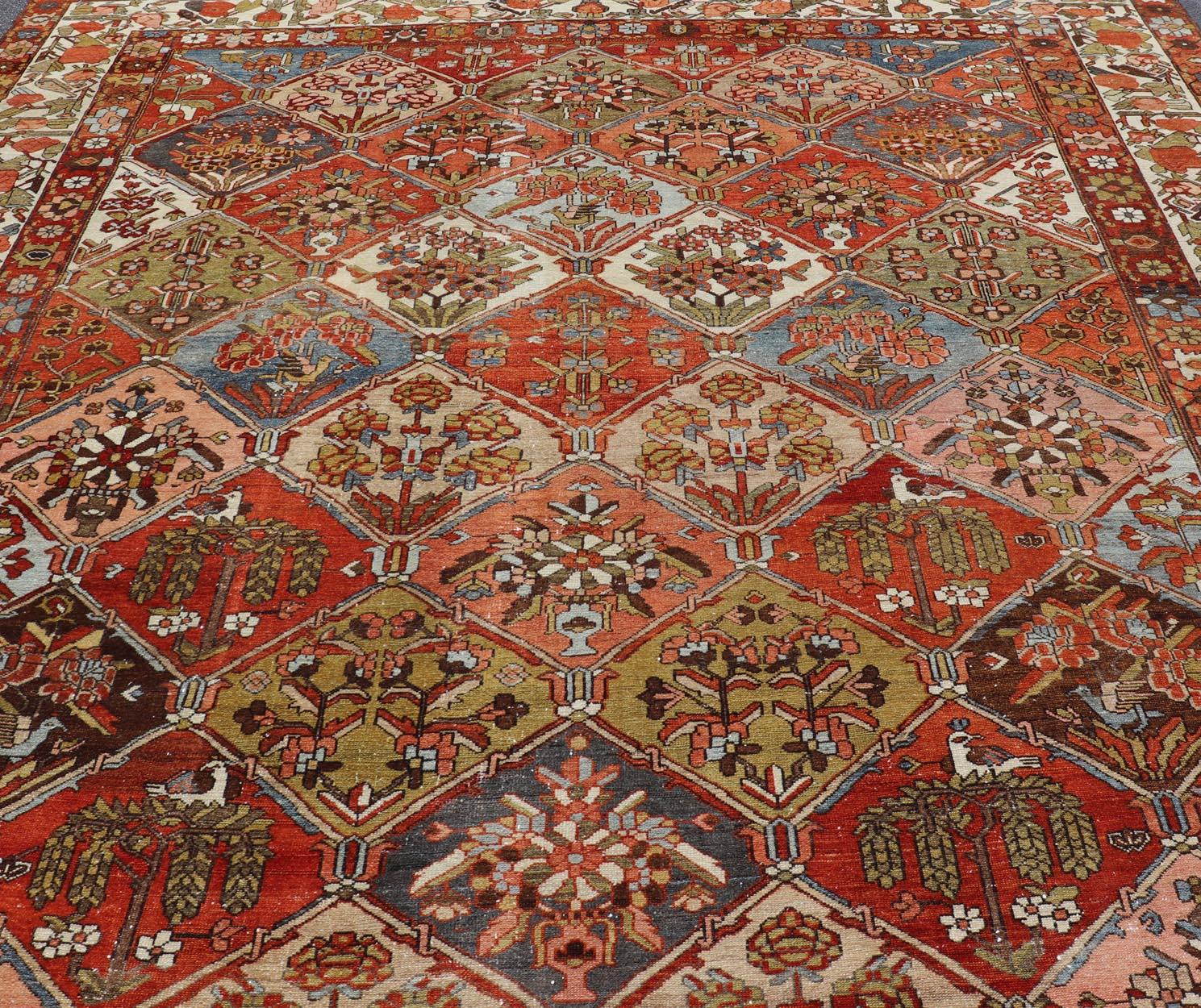 Grand tapis ancien Bakhtiari avec motif de jardin en forme de diamant 12'1 x 18'0 en vente 7