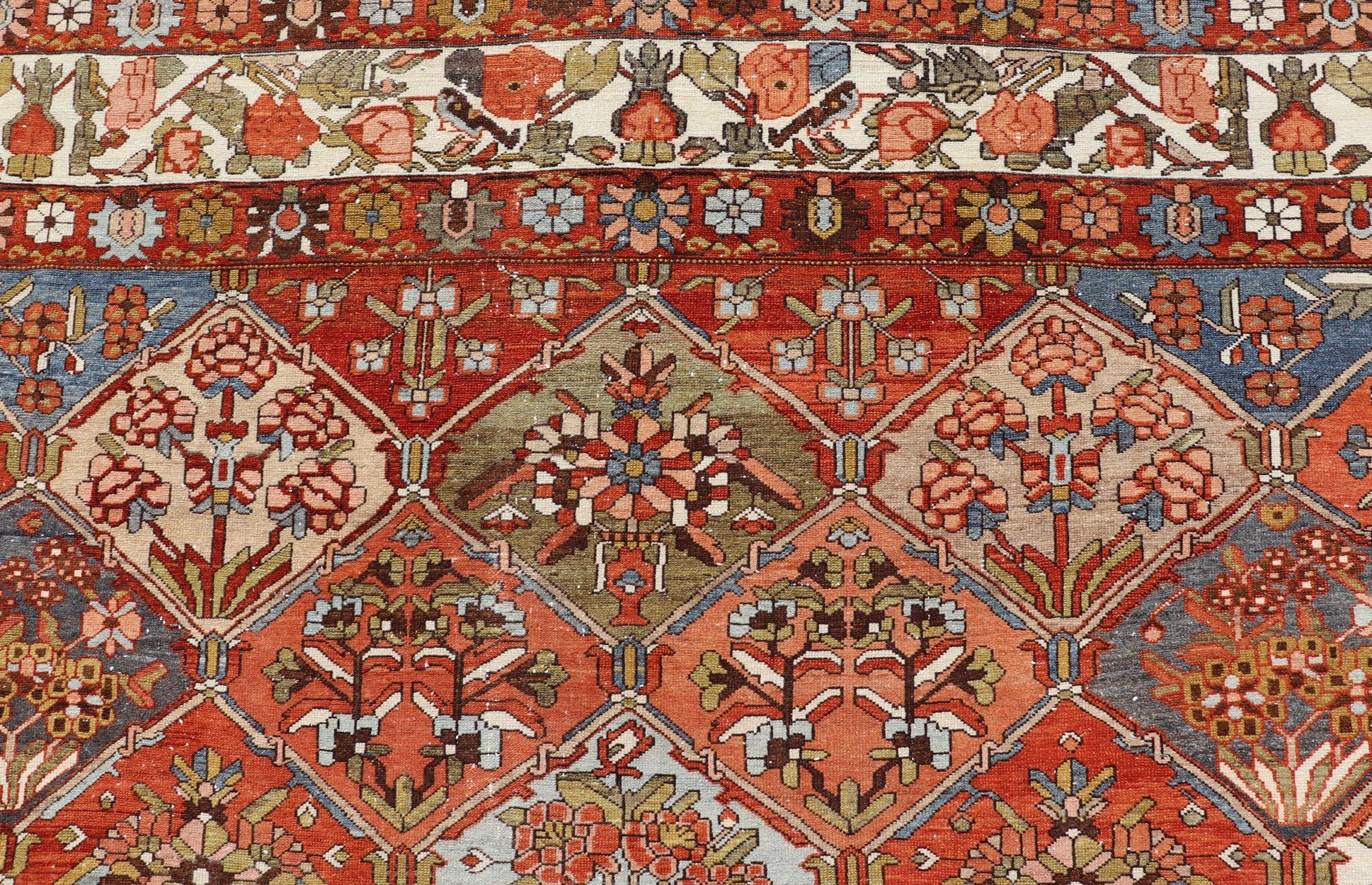 Grand tapis ancien Bakhtiari avec motif de jardin en forme de diamant 12'1 x 18'0 Bon état - En vente à Atlanta, GA