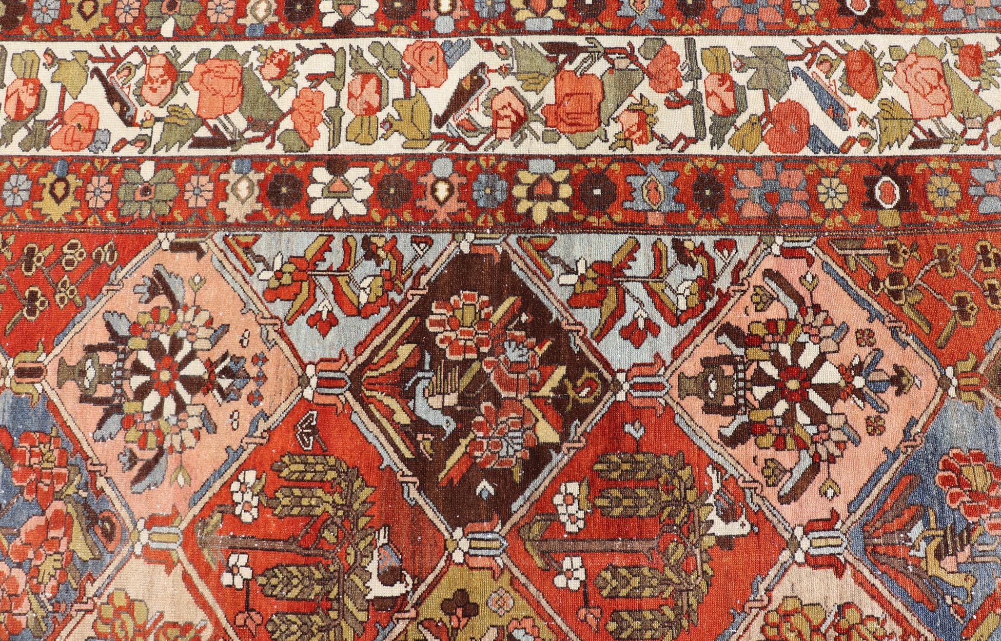 Laine Grand tapis ancien Bakhtiari avec motif de jardin en forme de diamant 12'1 x 18'0 en vente