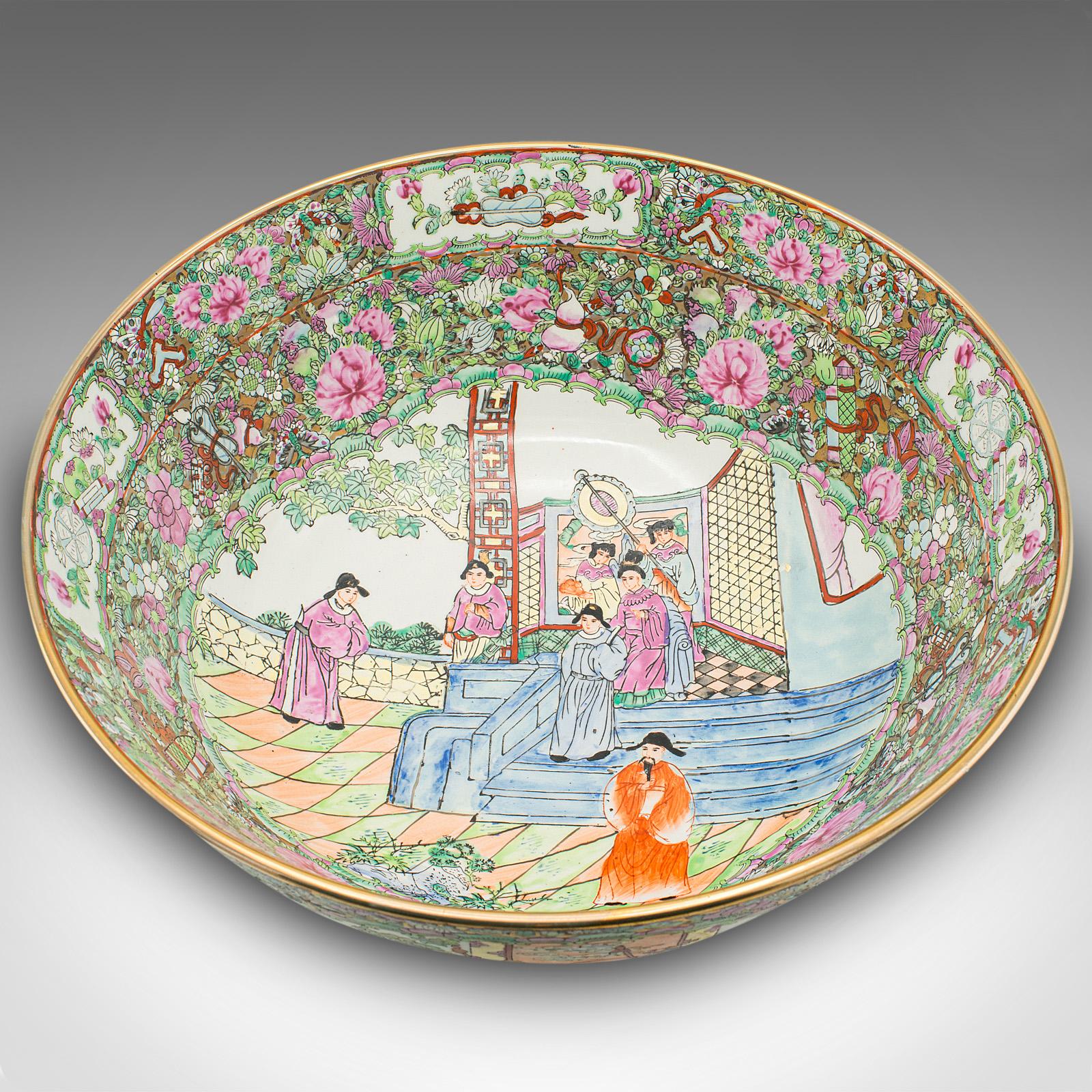 Large Antique Banquet Bowl, Chinese, Ceramic, Serving Dish, Qing, Late Victorian In Good Condition In Hele, Devon, GB