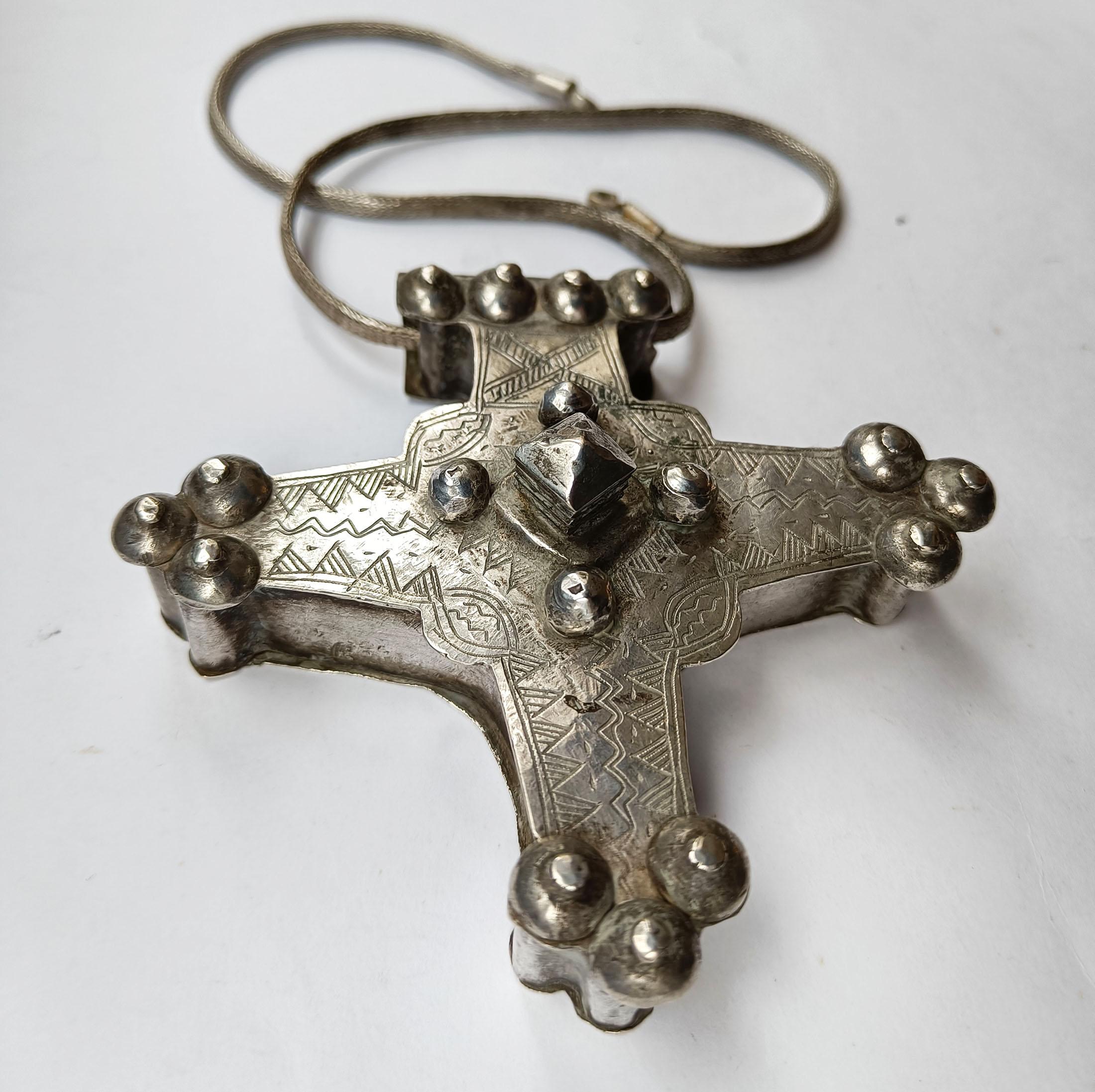 Fine  Large Antique Berber or Tuareg Southern Cross Pendant 
This is a superb large fine old Berber silver talisman known as the Southern Cross or Boghdod from the southern Moroccan/Mauritania pre-Sahara Desert
In the region children are present