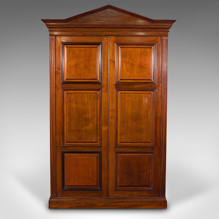 Großer antiker Schrank mit Billardschliff, englisch, Pool, Schnooker