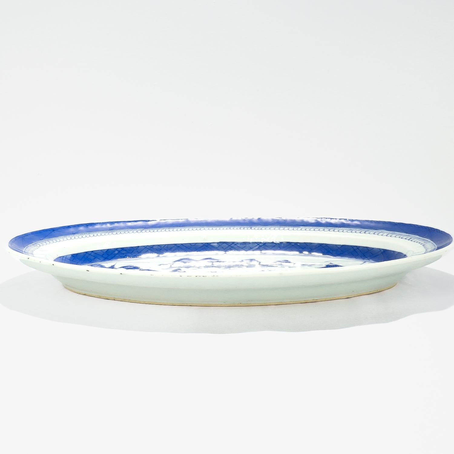 Large Antique Blue & White Canton Chinese Export Porcelain Fish Platter or Tray For Sale 3