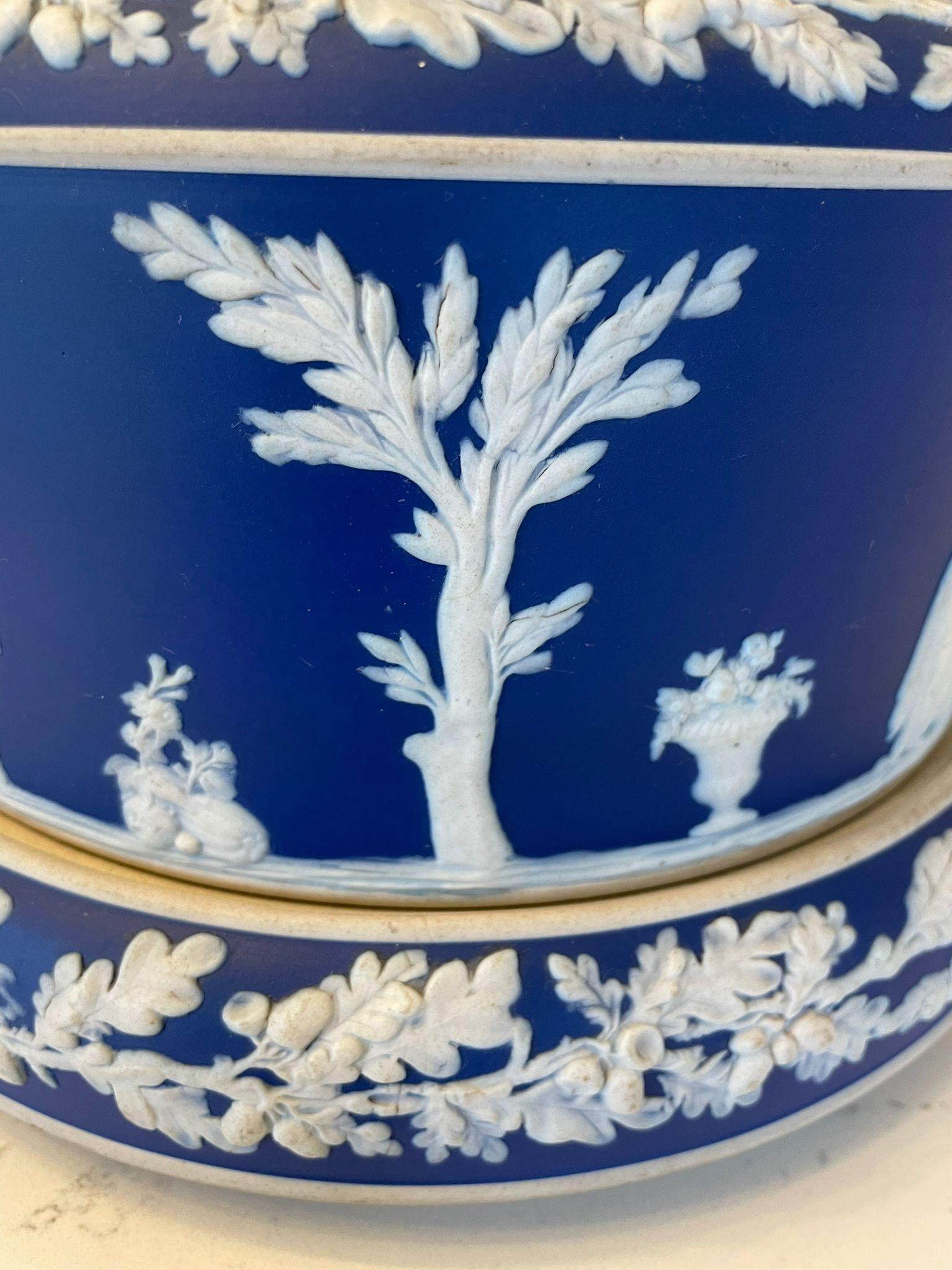 Large Antique Blue & White Wedgwood Jasperware Cheese Dish 4