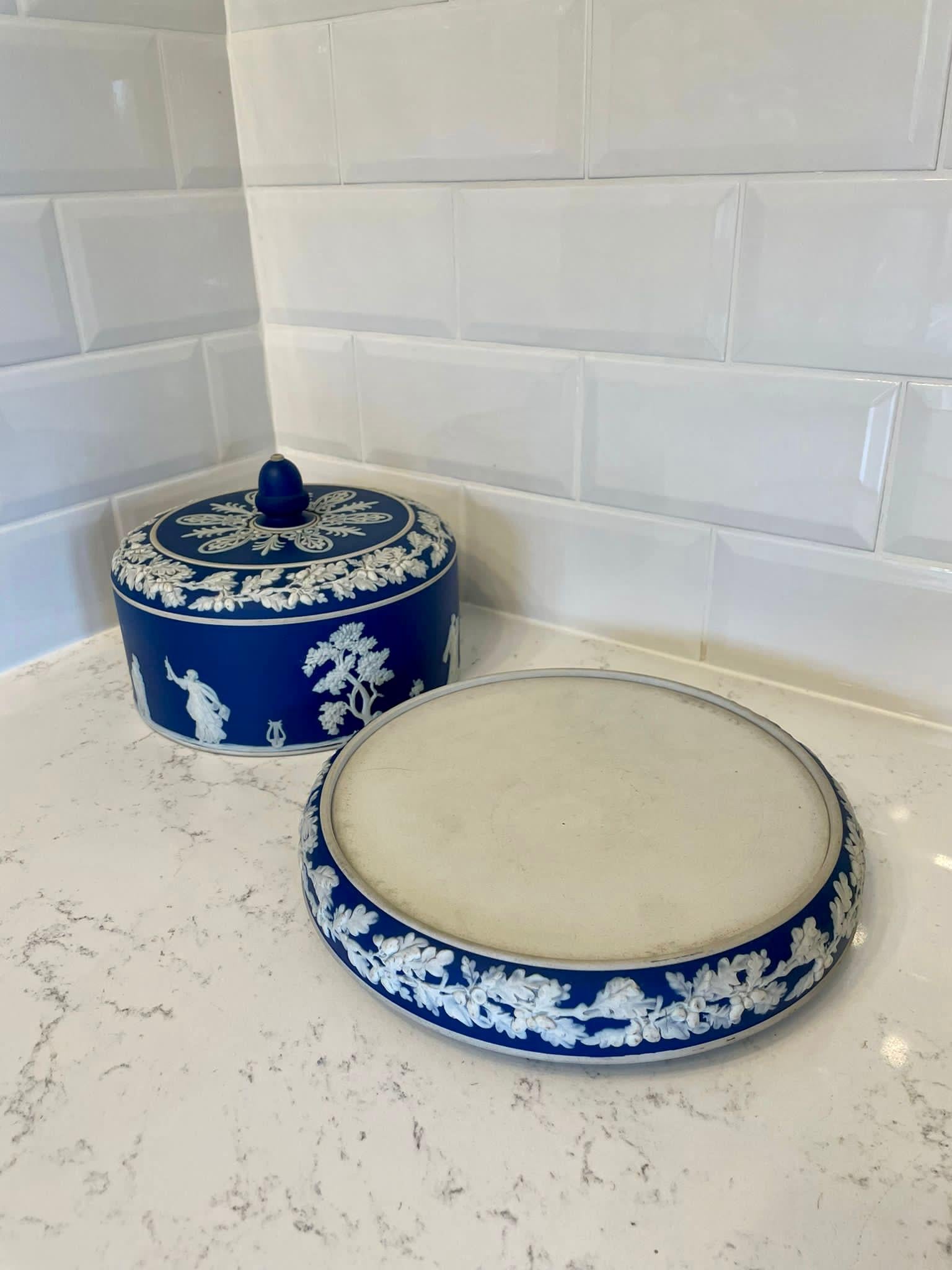 Large Antique Blue & White Wedgwood Jasperware Cheese Dish 8
