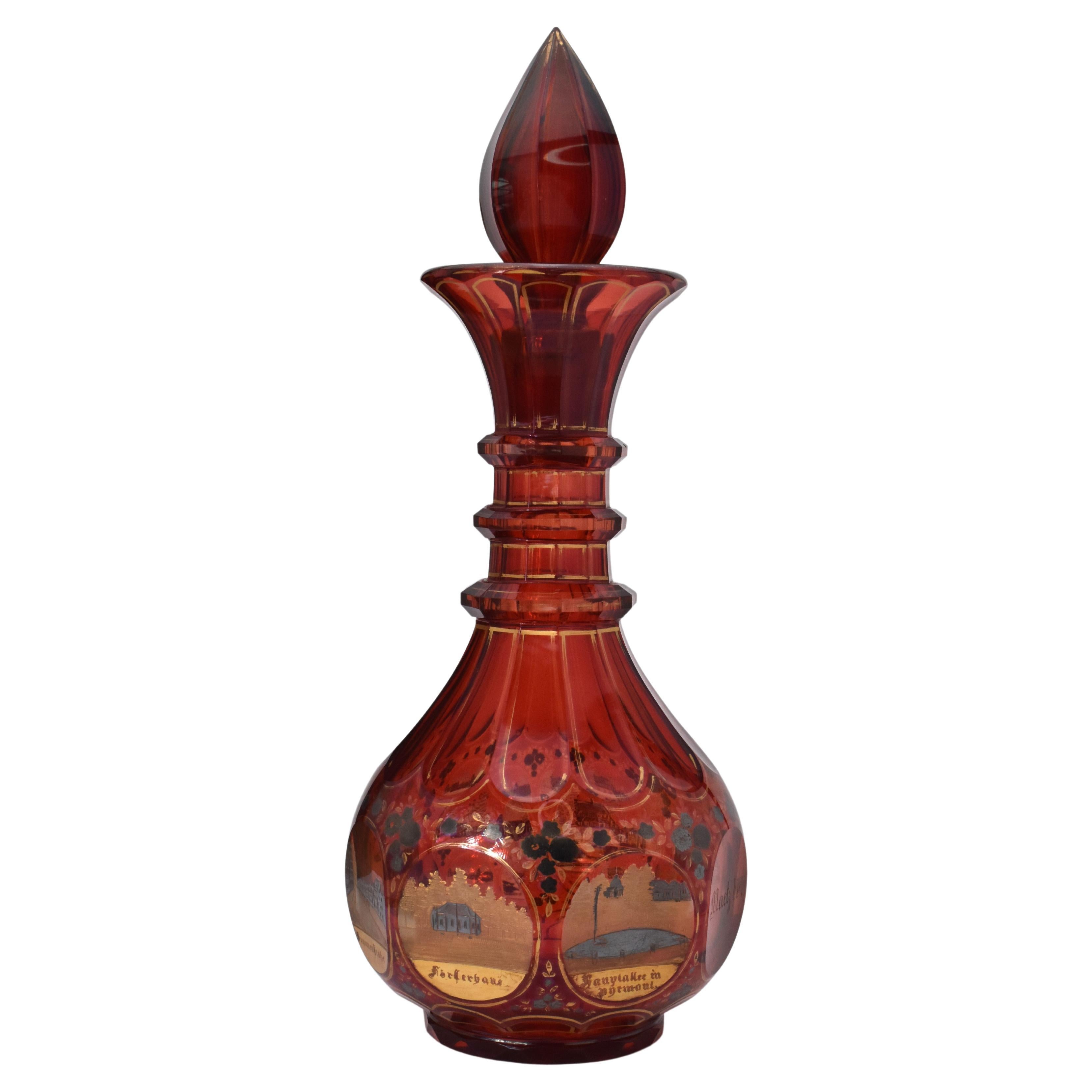 Grande decanter antico in vetro tagliato rosso rubino di Boemia, XIX secolo