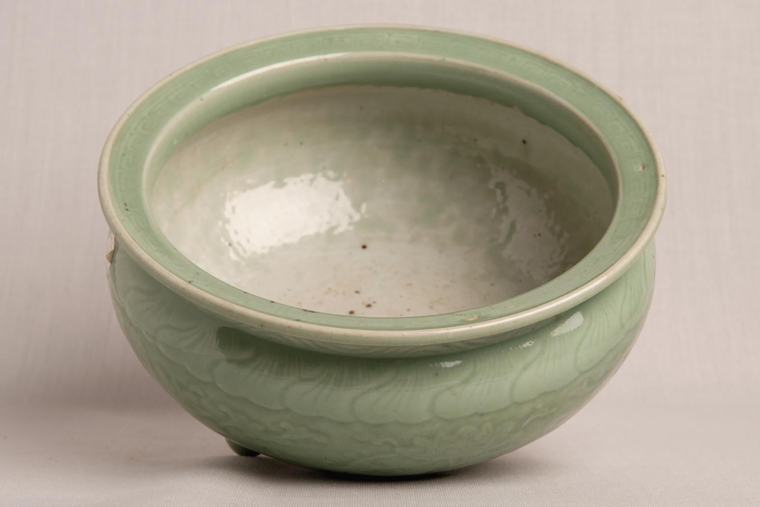 Chinese Rare Large Antique Bowl or Jardinière Celadon For Sale