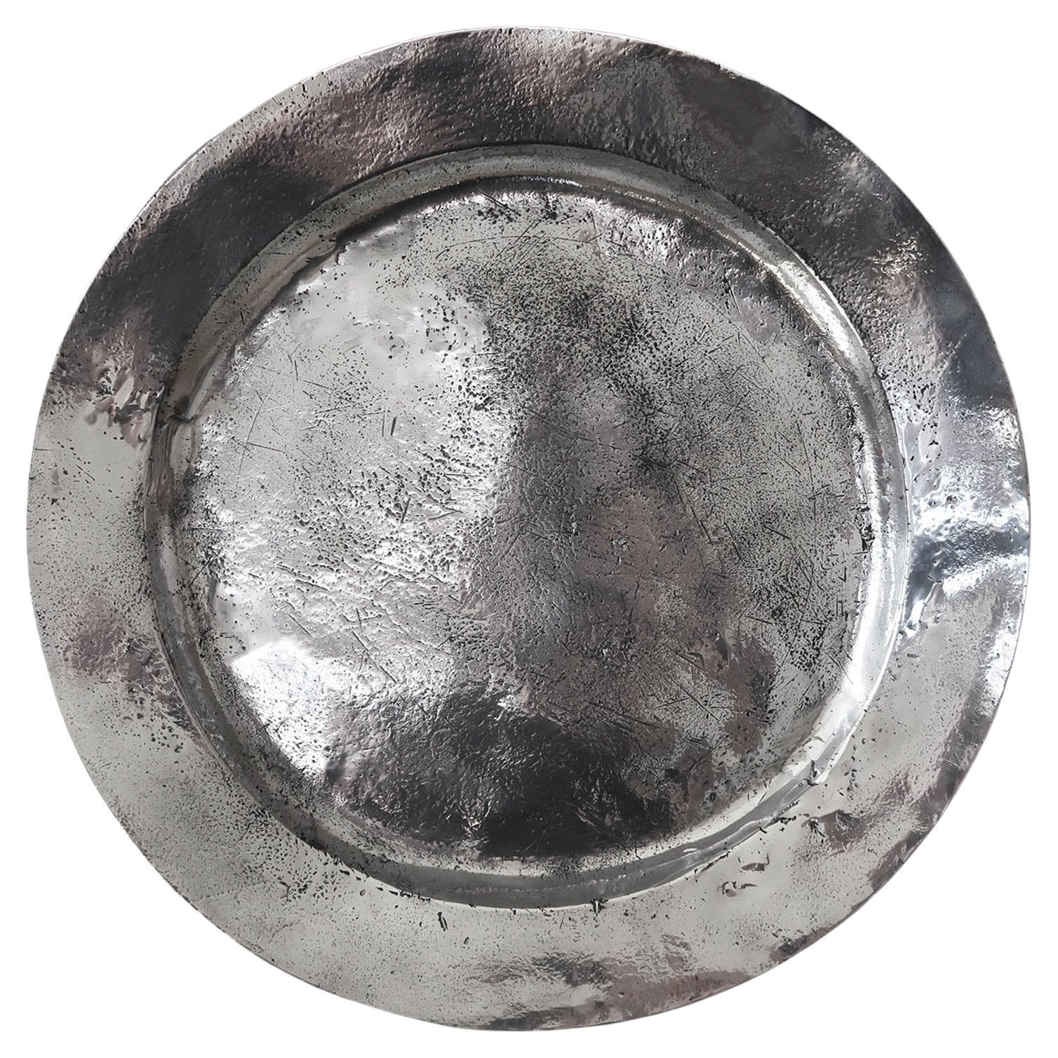 Gran Cargador Antiguo de Estaño Pulido Brillante, circa.1750