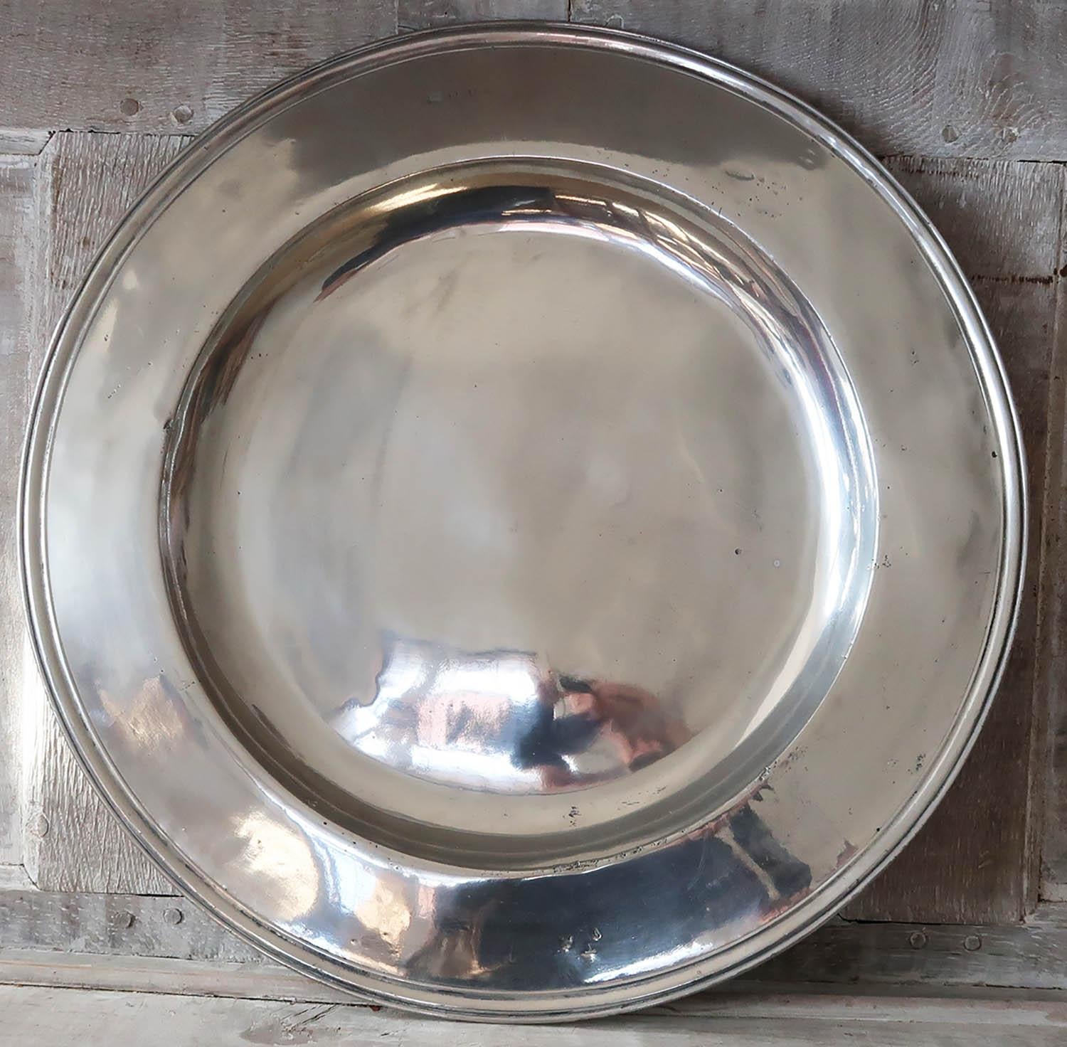 Large Antique Brightly Polished Pewter Chargers, 20 Inches Diameter. C.1750 For Sale 5
