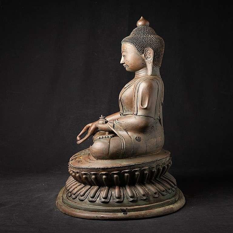Large Antique Bronze Buddha Statue from Burma For Sale 14