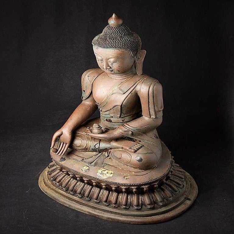 Large Antique Bronze Buddha Statue from Burma For Sale at 1stDibs