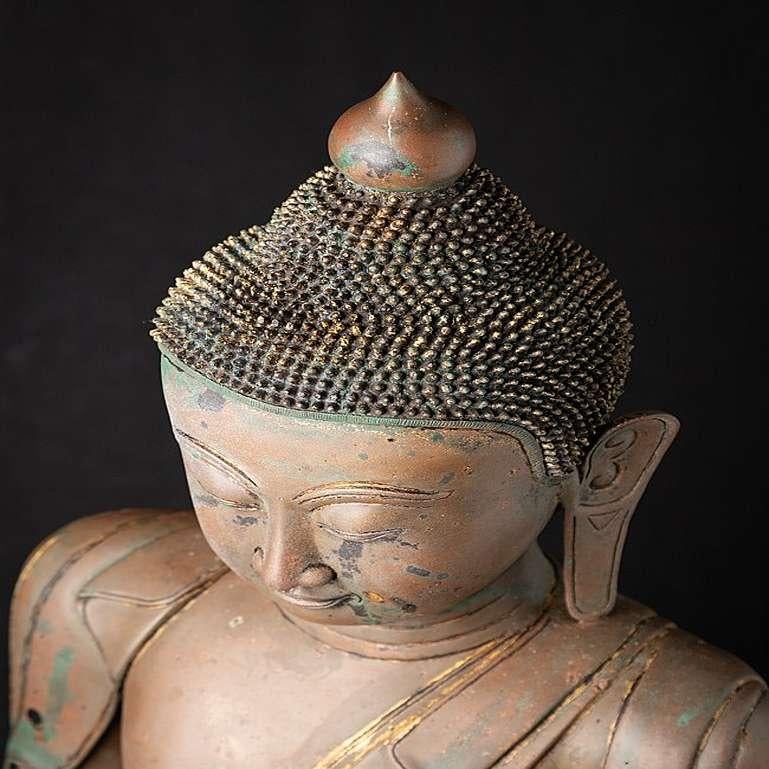 Large Antique Bronze Buddha Statue from Burma For Sale 3