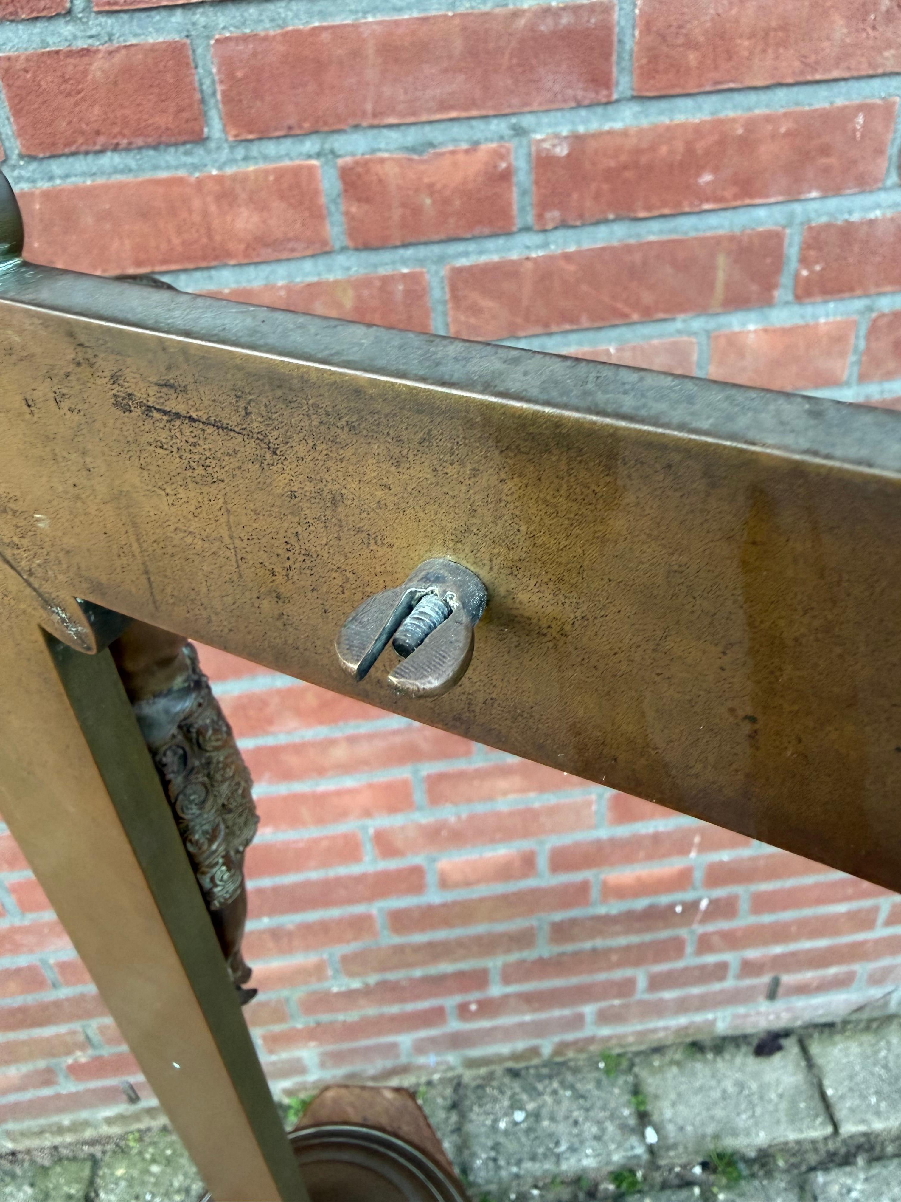 Large Antique Bronze Church Altar Crucifix with Finely Detailed Corpus of Christ im Angebot 9