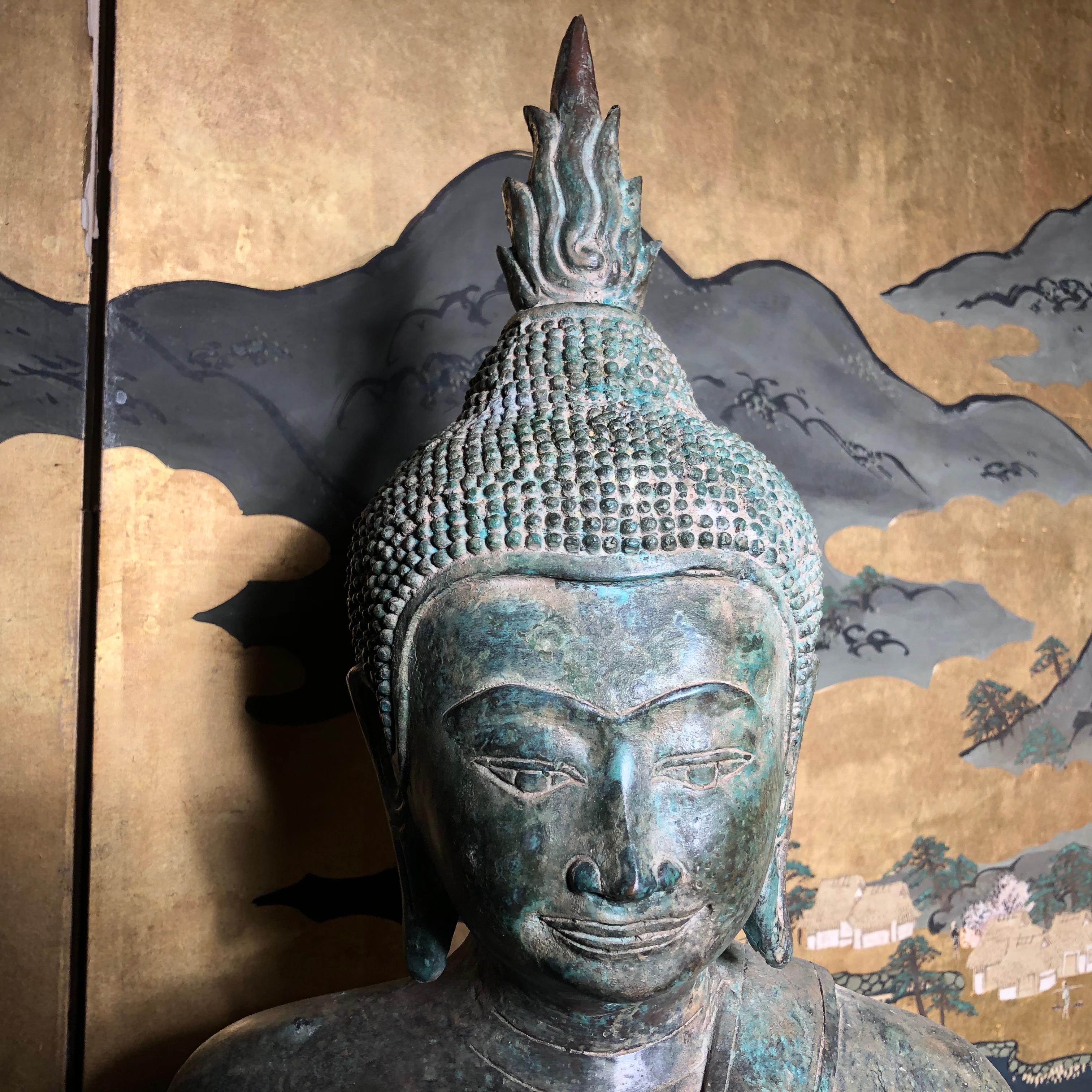 Large Antique Bronze Earth Enlightened Buddha Serene Downcast Eyes, 19th Century 7