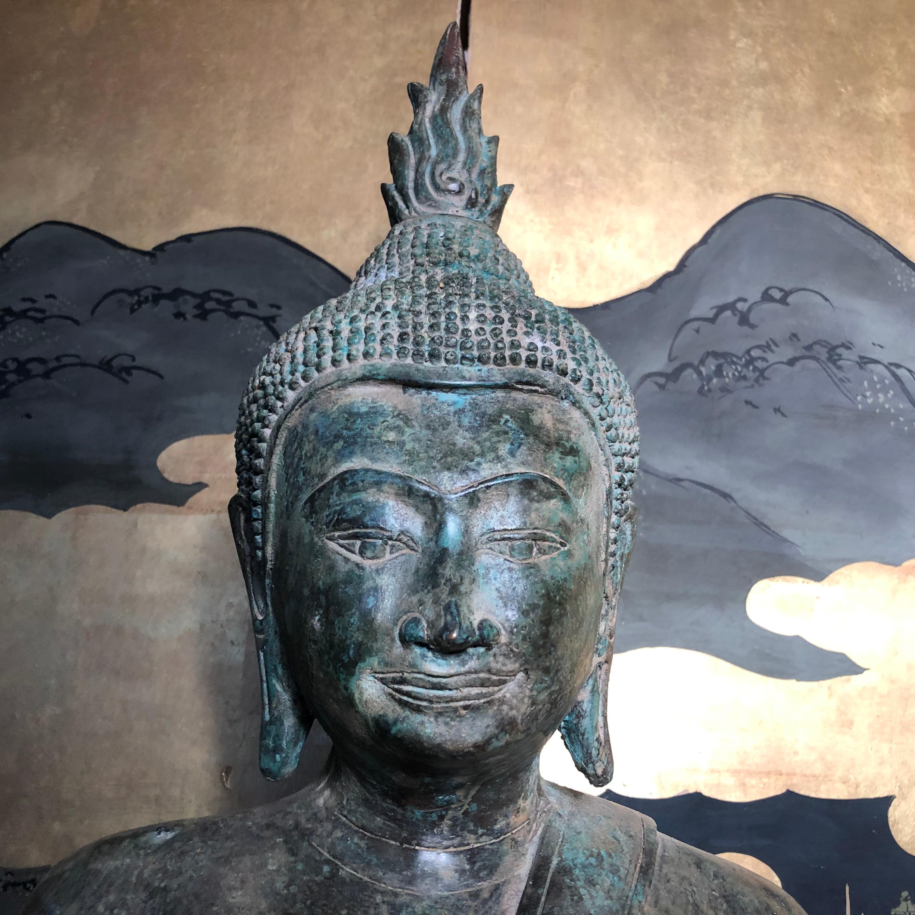 Large Antique Bronze Earth Enlightened Buddha Serene Downcast Eyes, 19th Century 2