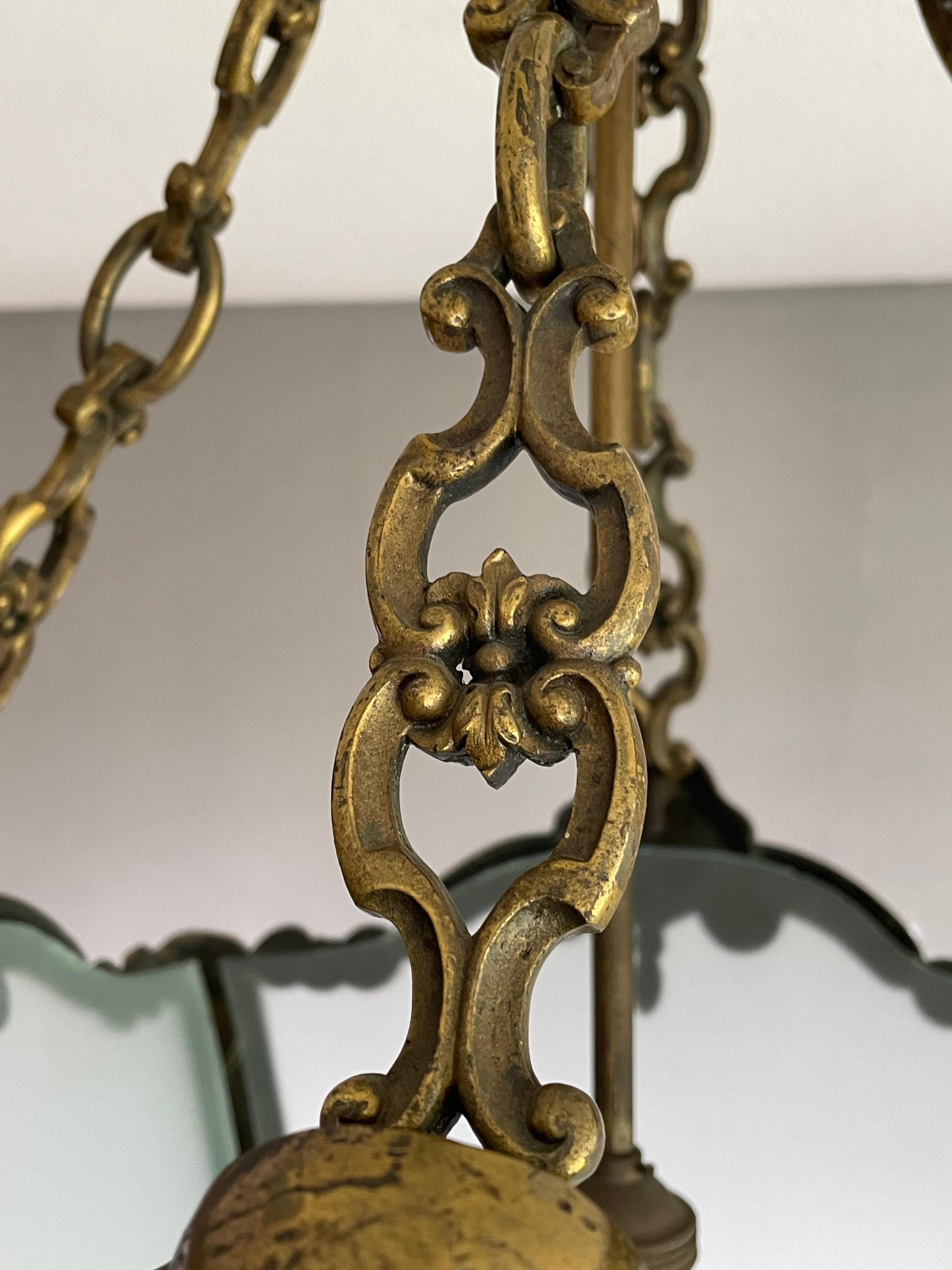 Large Antique Bronze & Glass Victorian Hall Lantern / Pendant w. Angel Sculpture For Sale 4