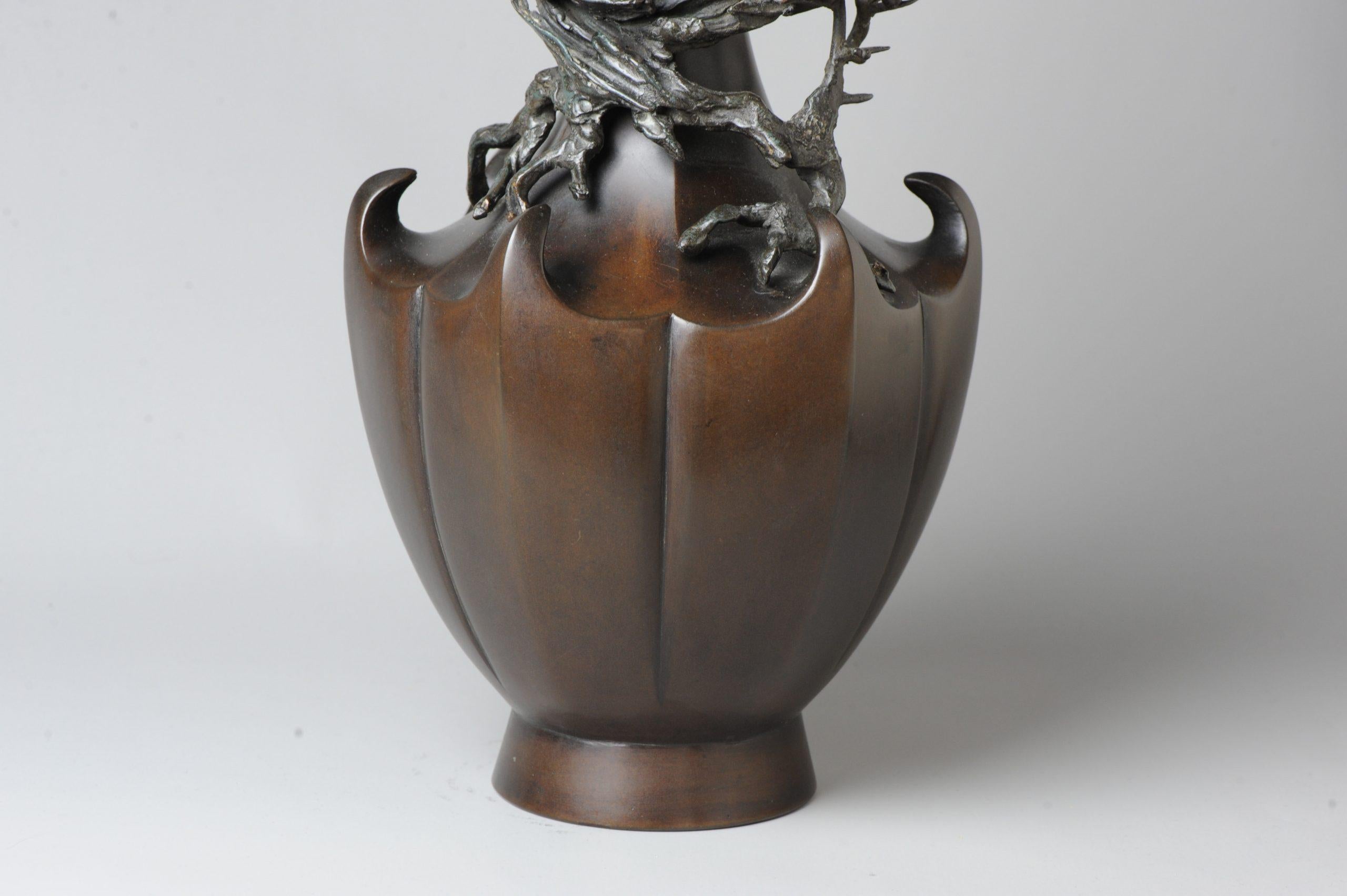 Large Antique Bronze Vase Decorated Genryusai Seiya Eagle Bird of Prey For Sale 11
