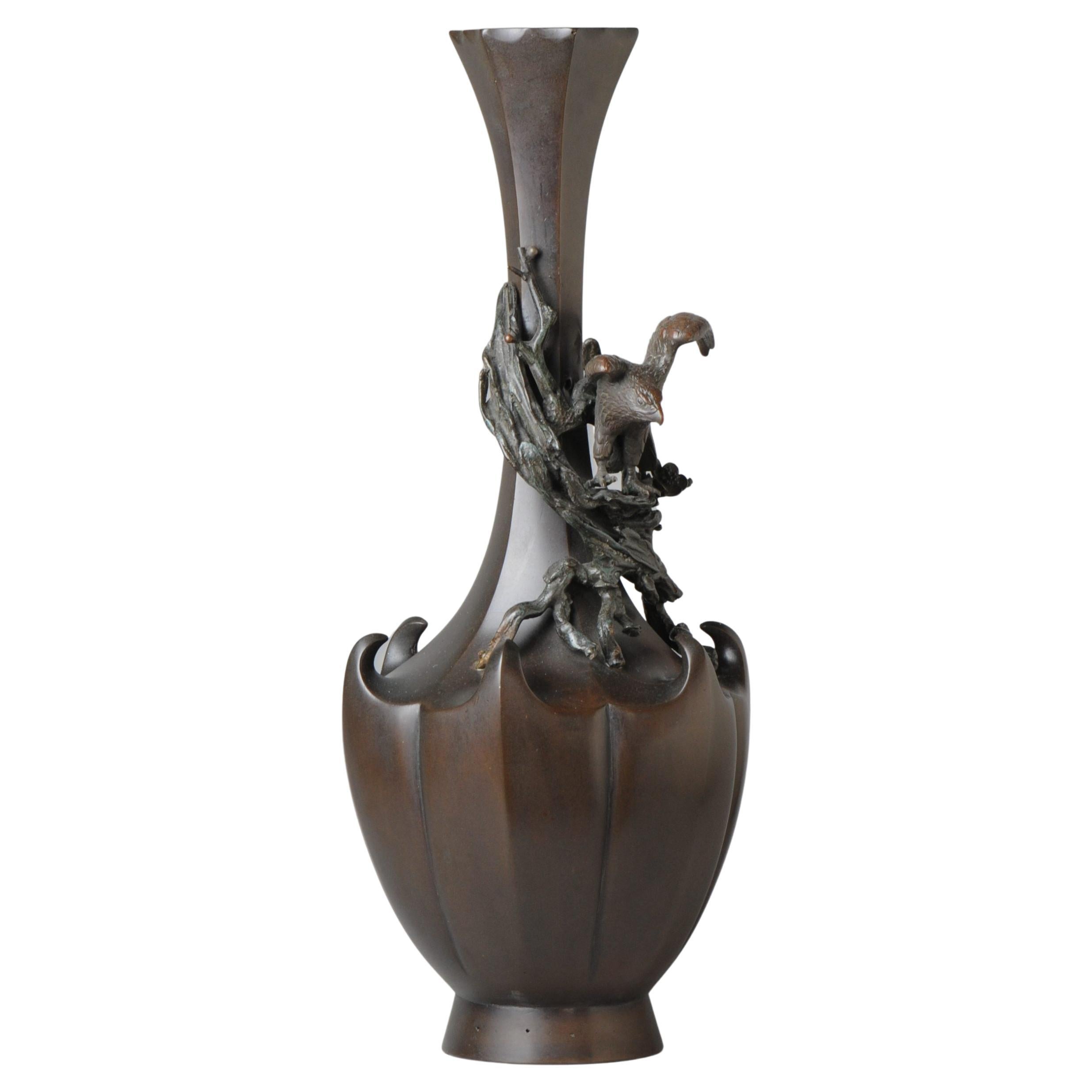 Large Antique Bronze Vase Decorated Genryusai Seiya Eagle Bird of Prey For Sale