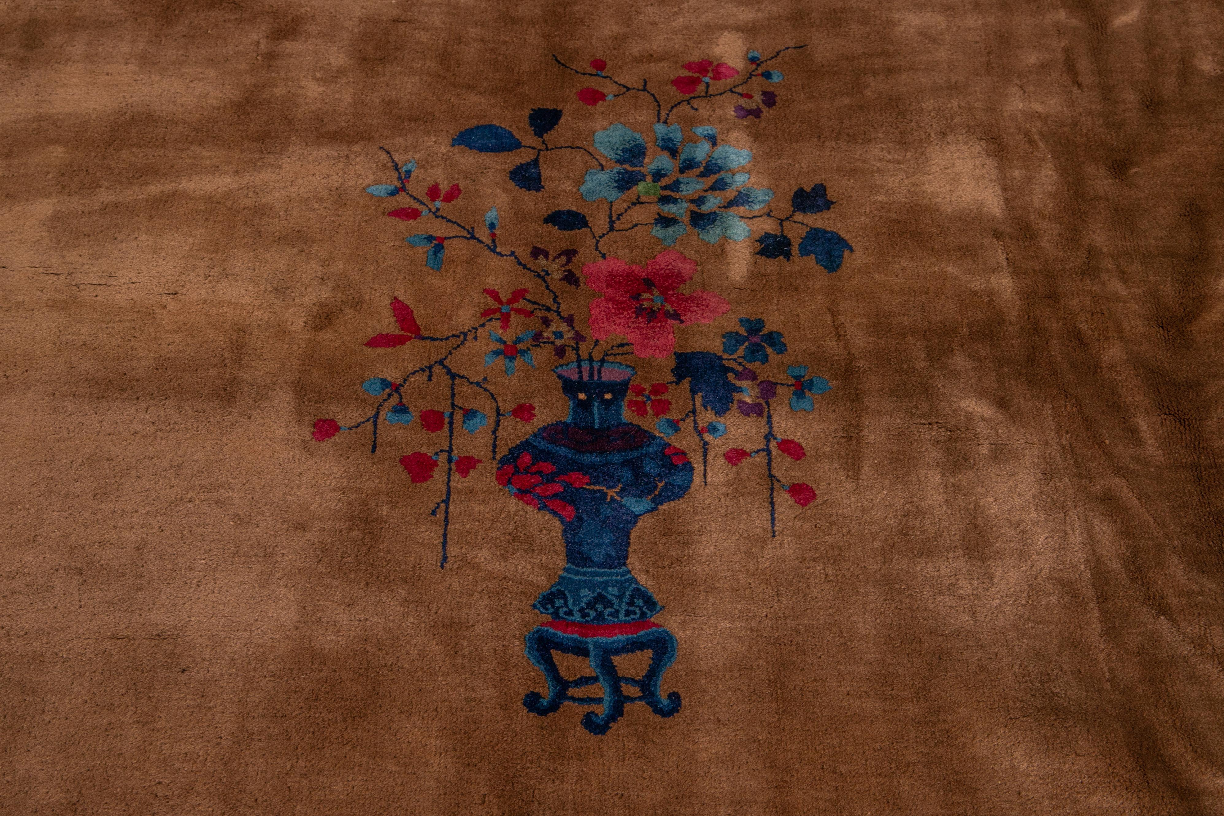 Großer antiker brauner Art-Déco-Teppich aus chinesischer Wolle im Angebot 3