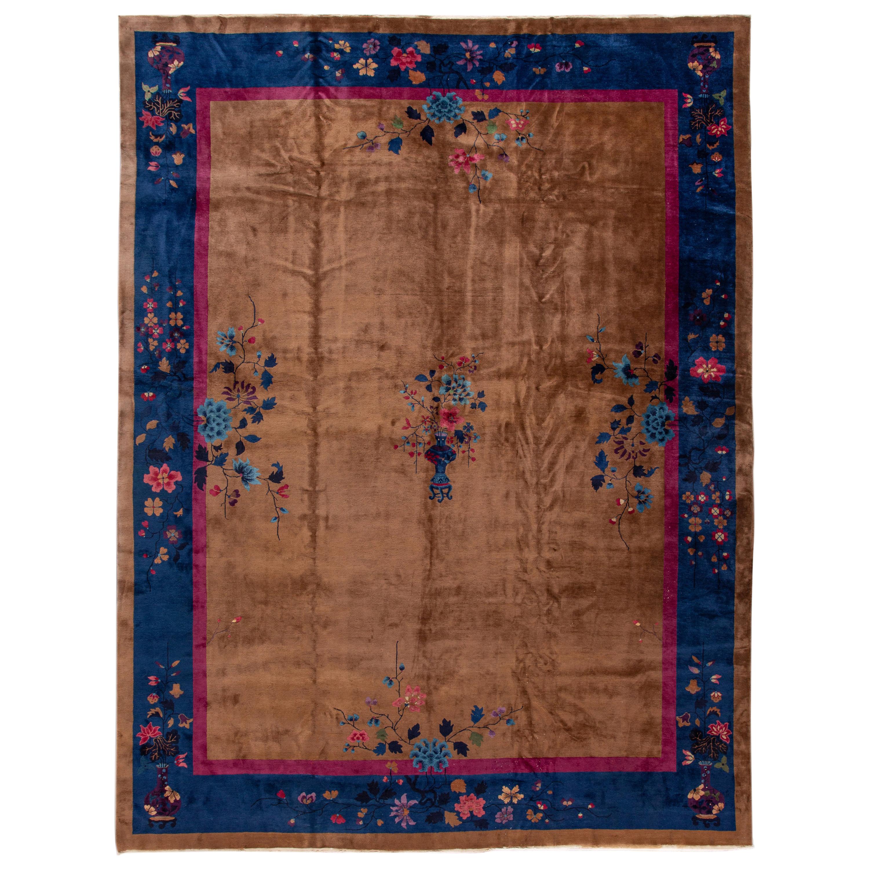 Grand tapis Art Déco chinois ancien en laine marron