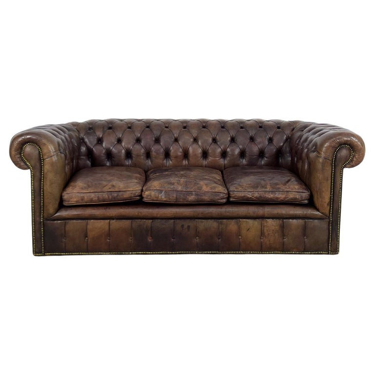 Vintage Iconic Large Three-seater Antique Brown Leather Chesterfield Sofa, 1920s For Sale