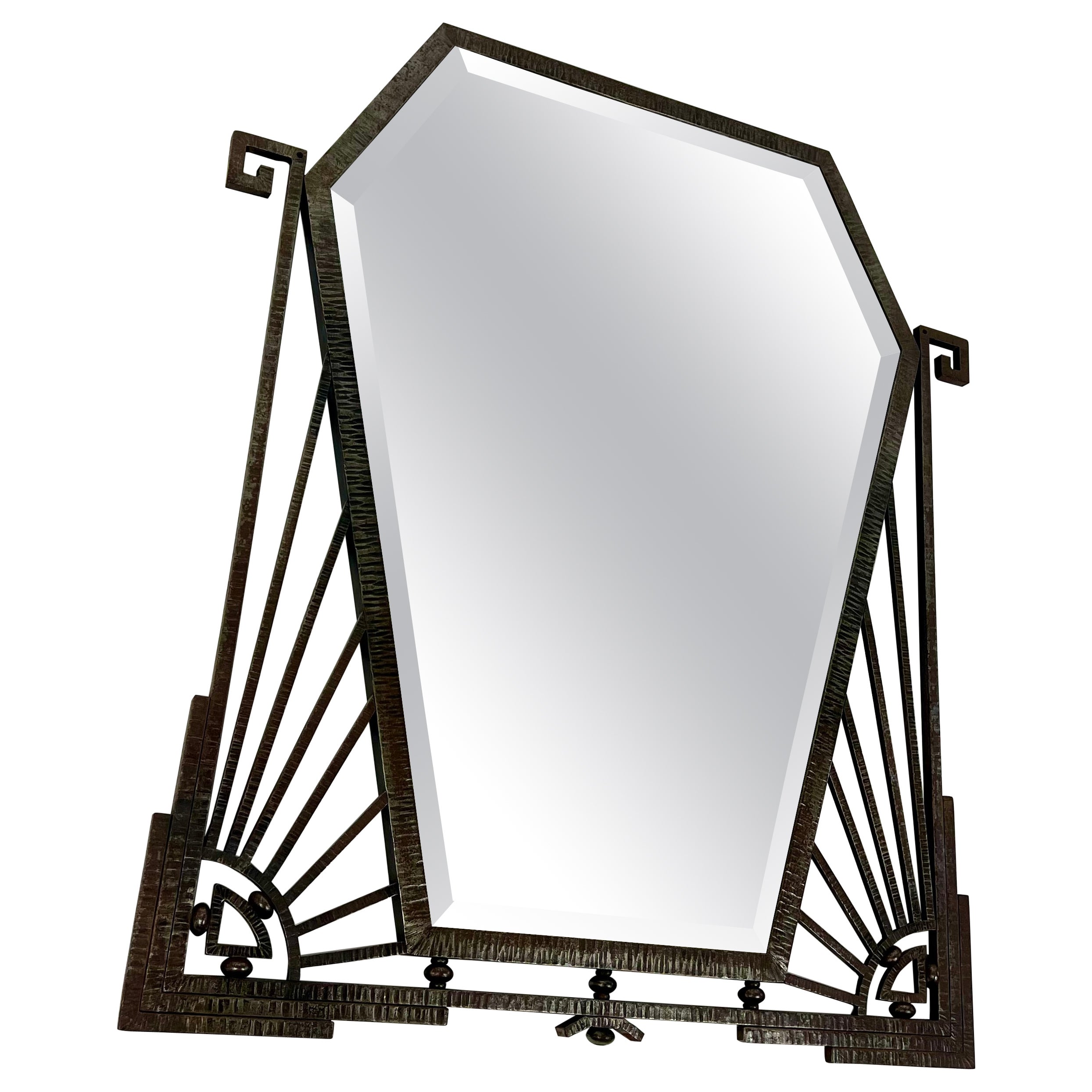 Gran espejo de pared con marco metálico Art Decó Brutalista Antiguo, Francia c.1920 en venta